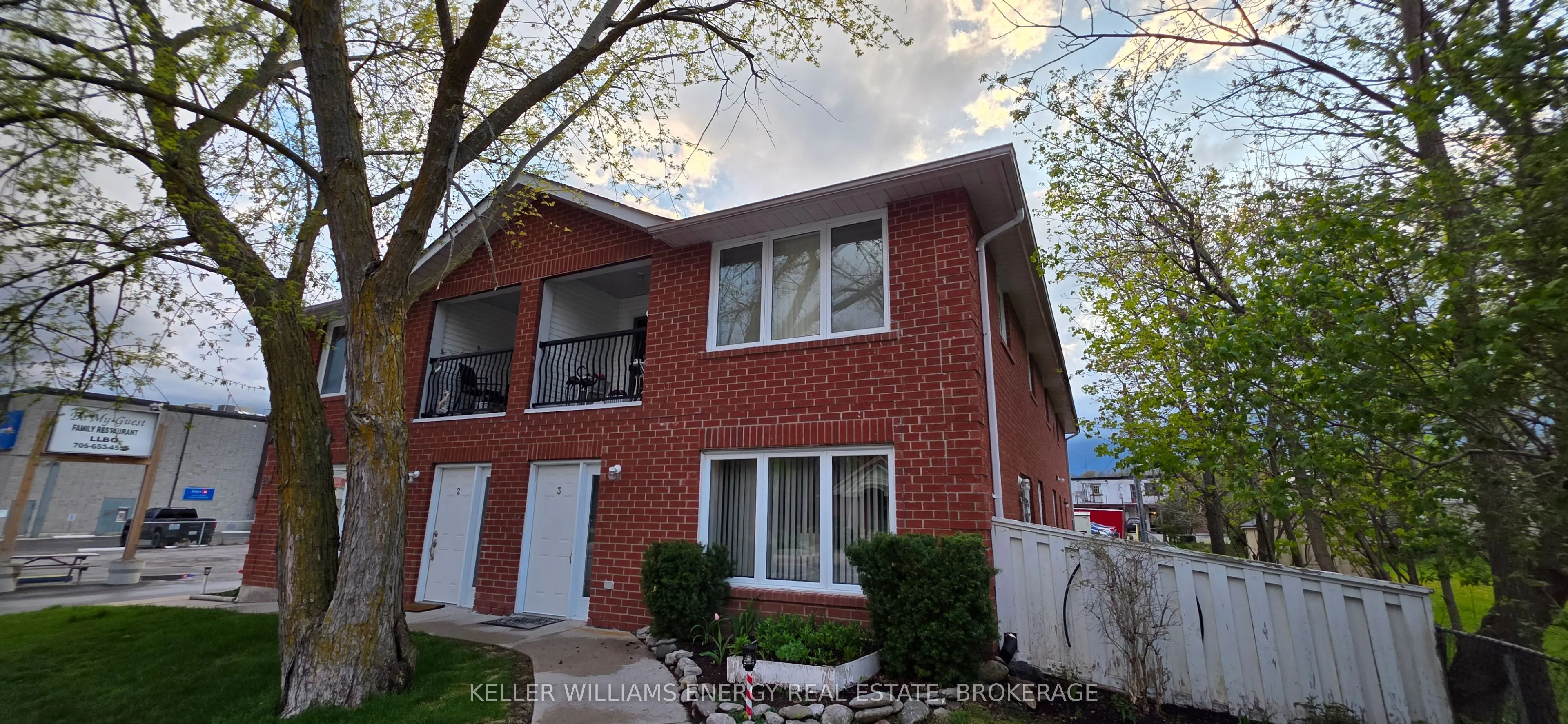 20 Doxsee Avenue N