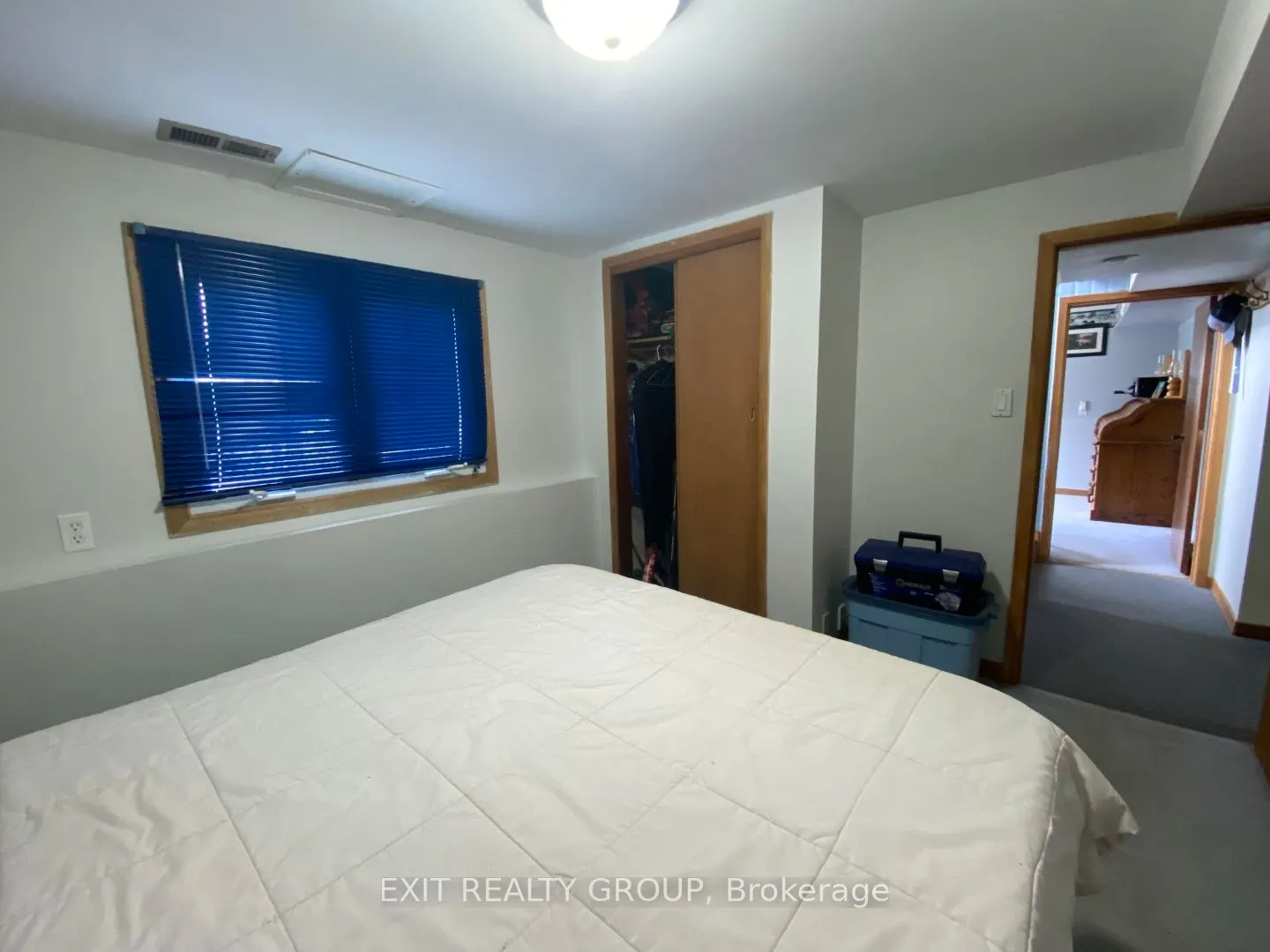 87 Bernard Long Road