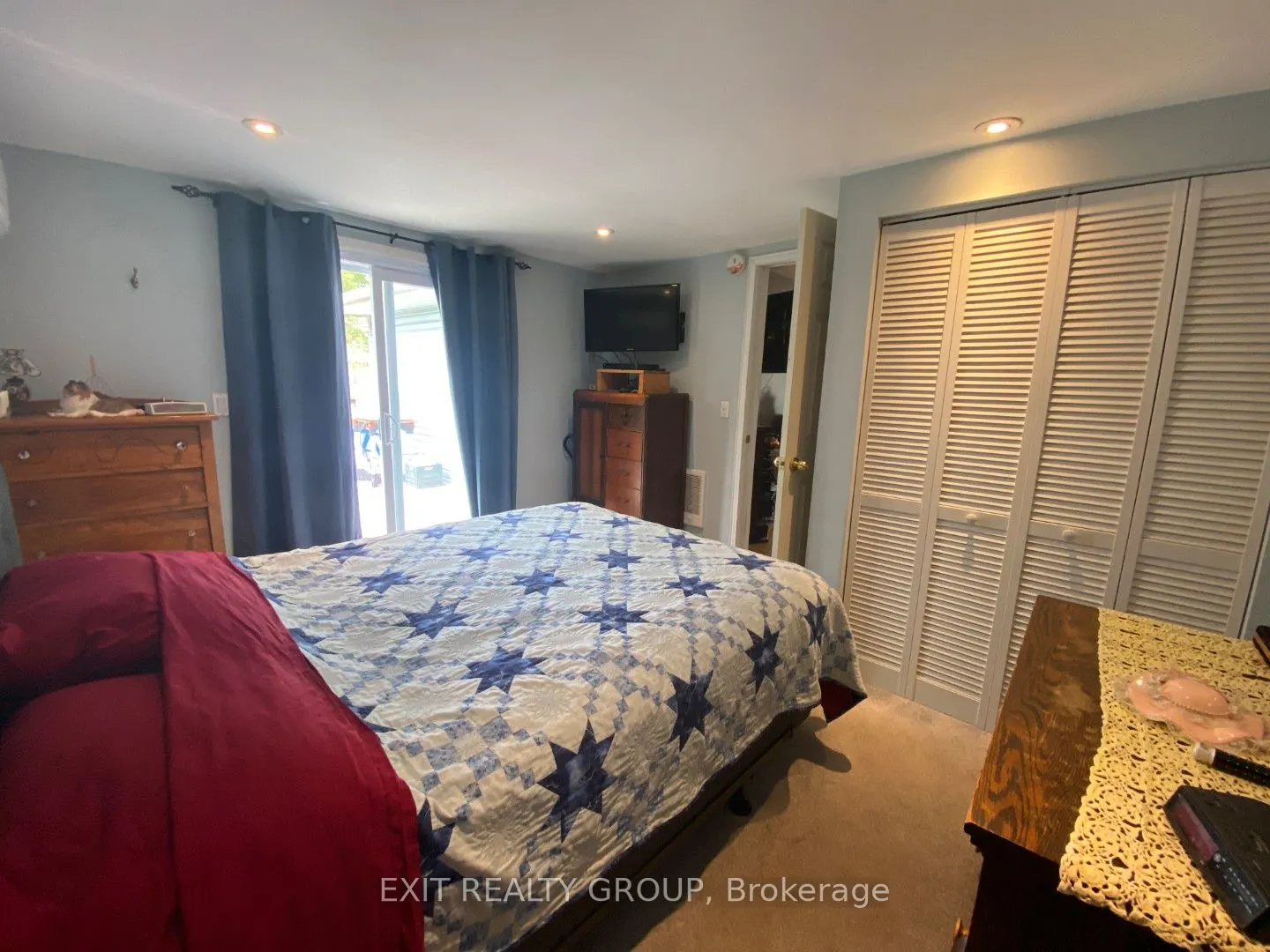 87 Bernard Long Road