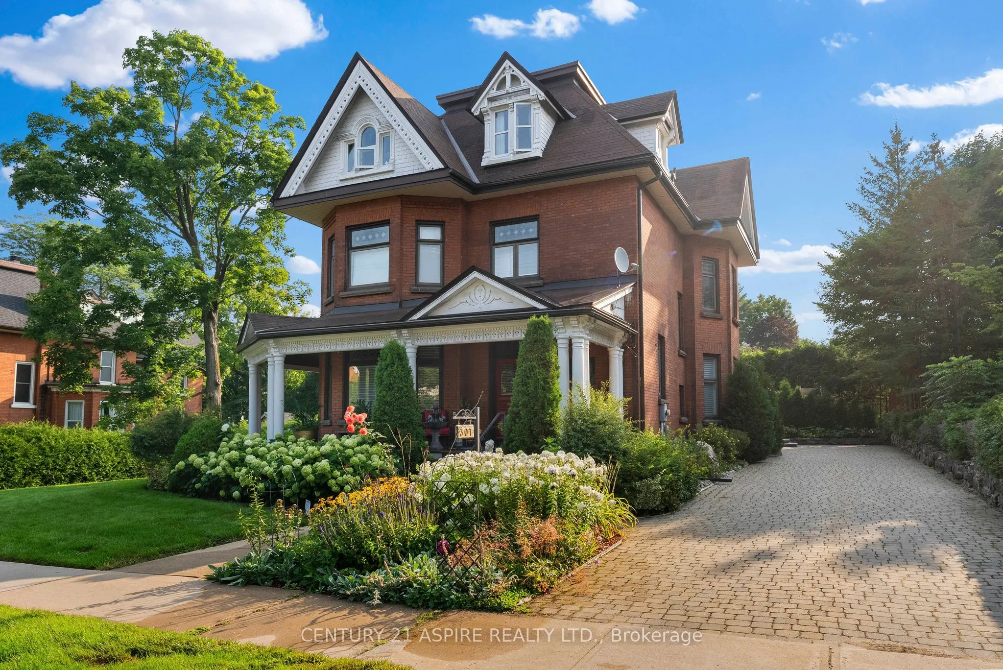 307 Maple Avenue
