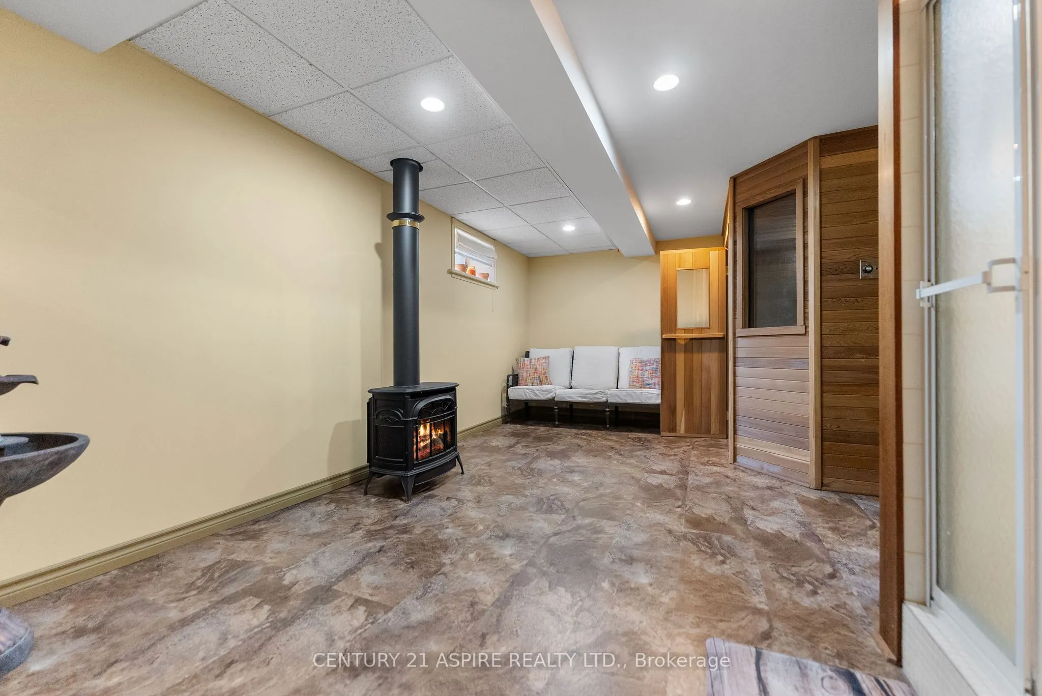 307 Maple Avenue