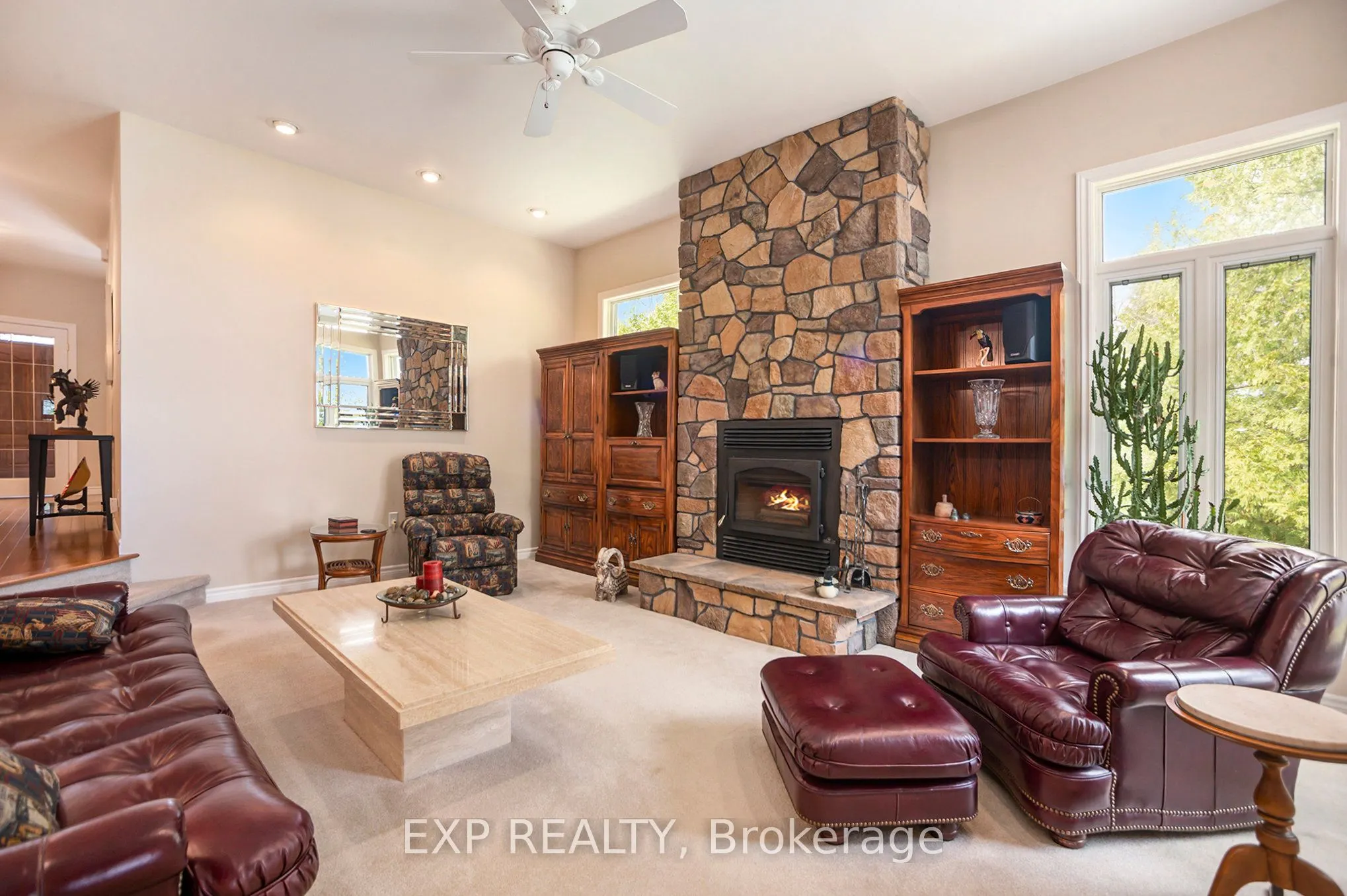 544 Lakeshore Road