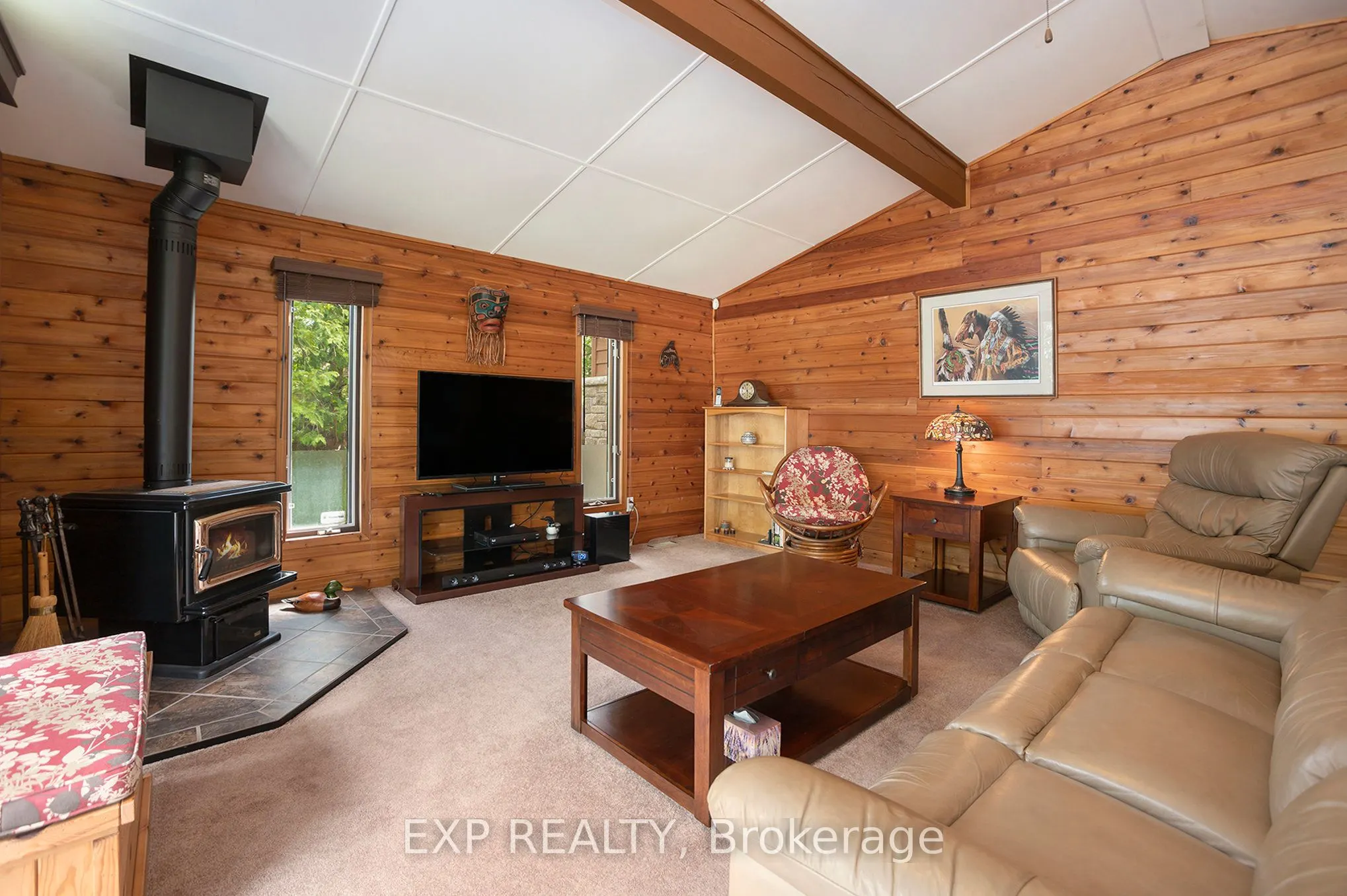 544 Lakeshore Road