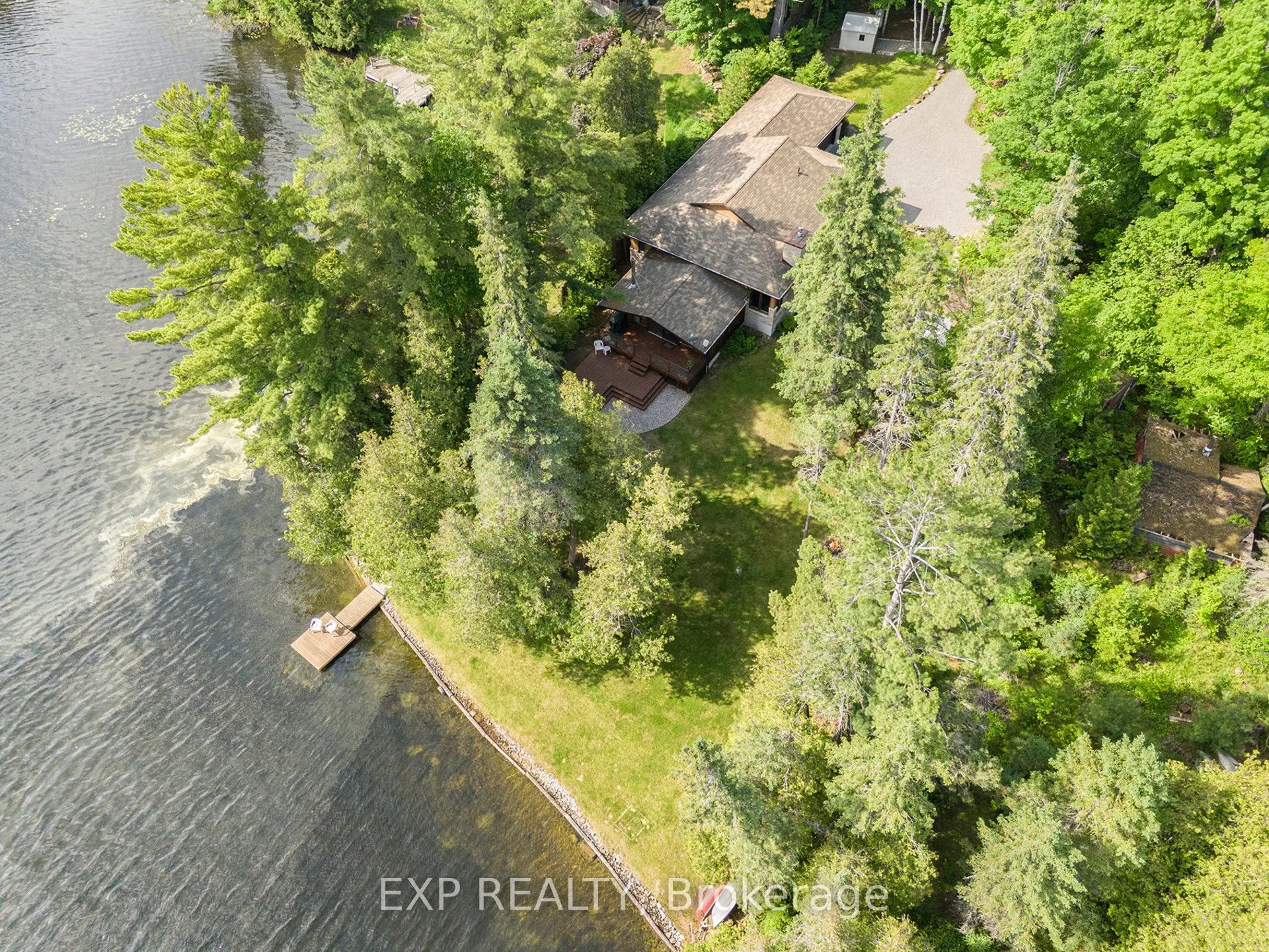 544 Lakeshore Road