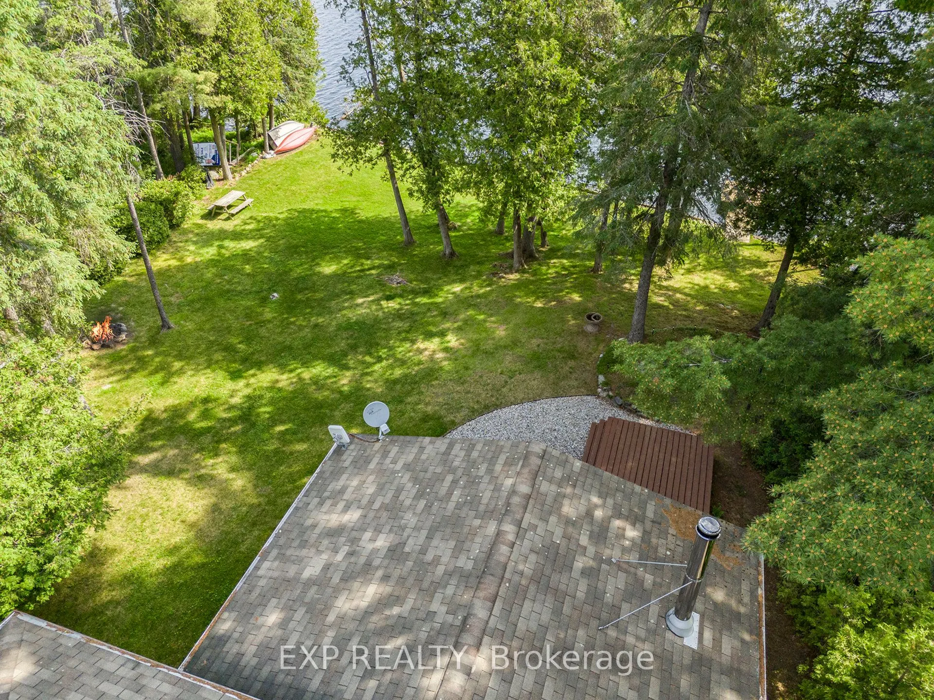 544 Lakeshore Road