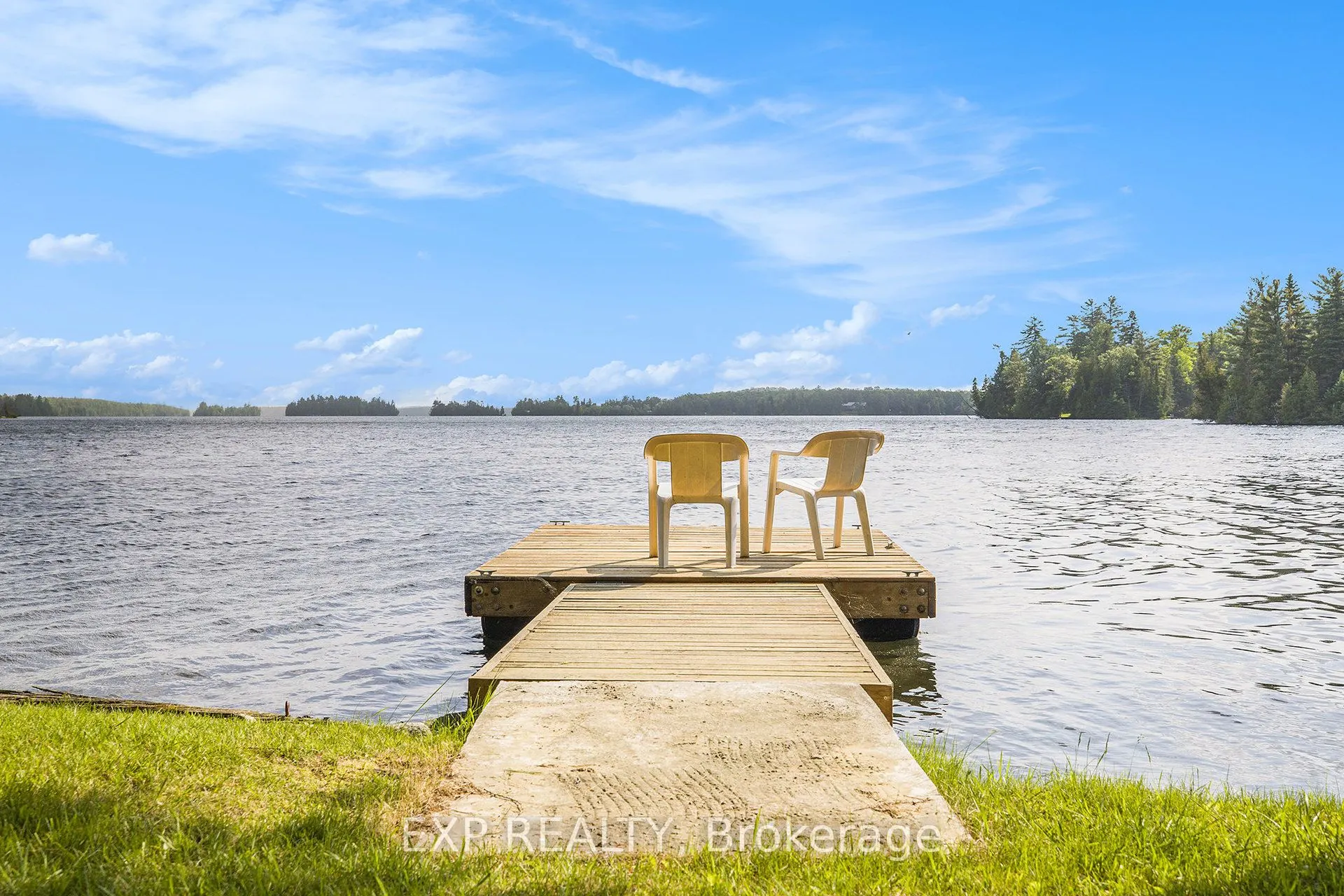 544 Lakeshore Road
