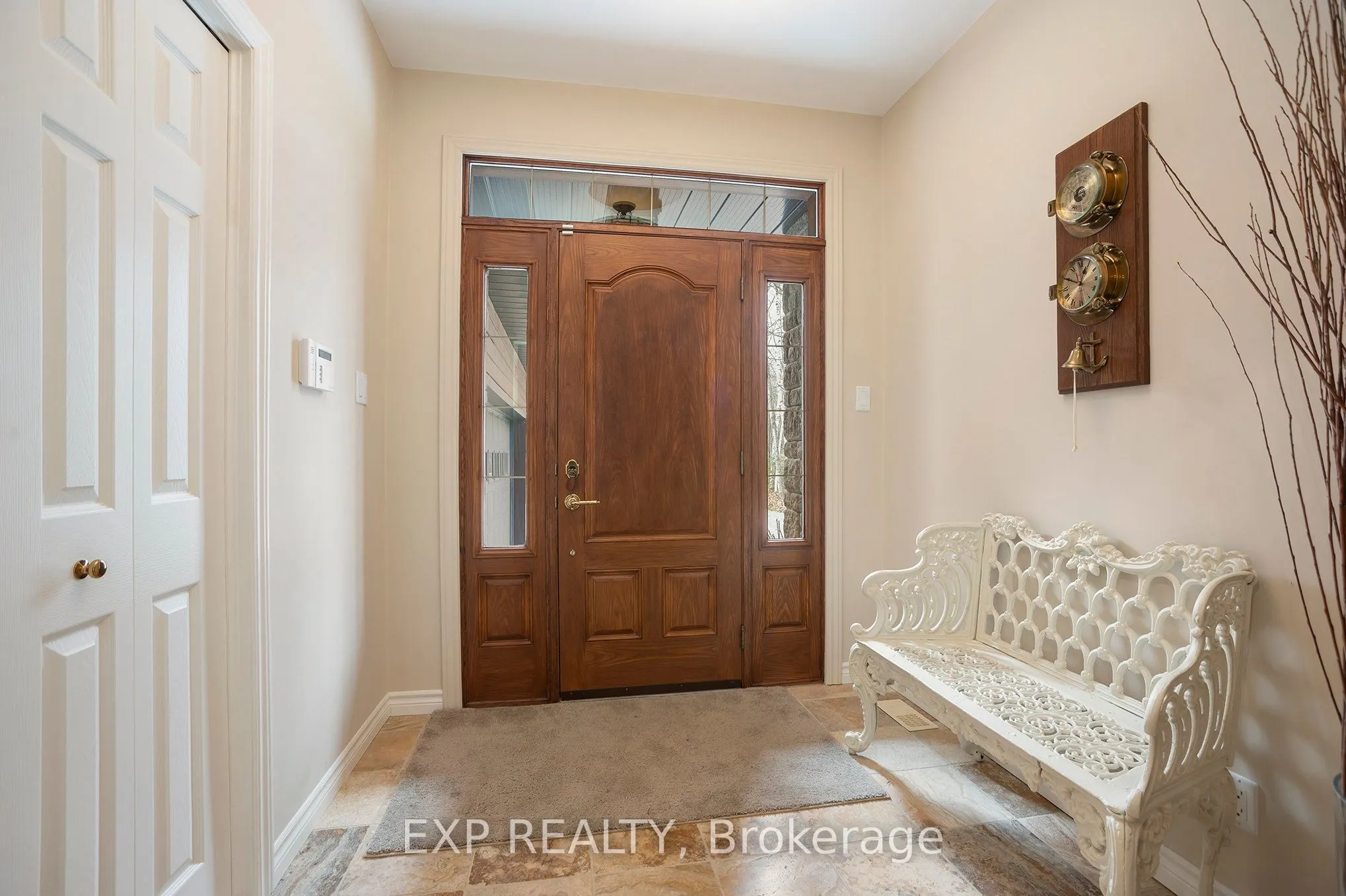 544 Lakeshore Road