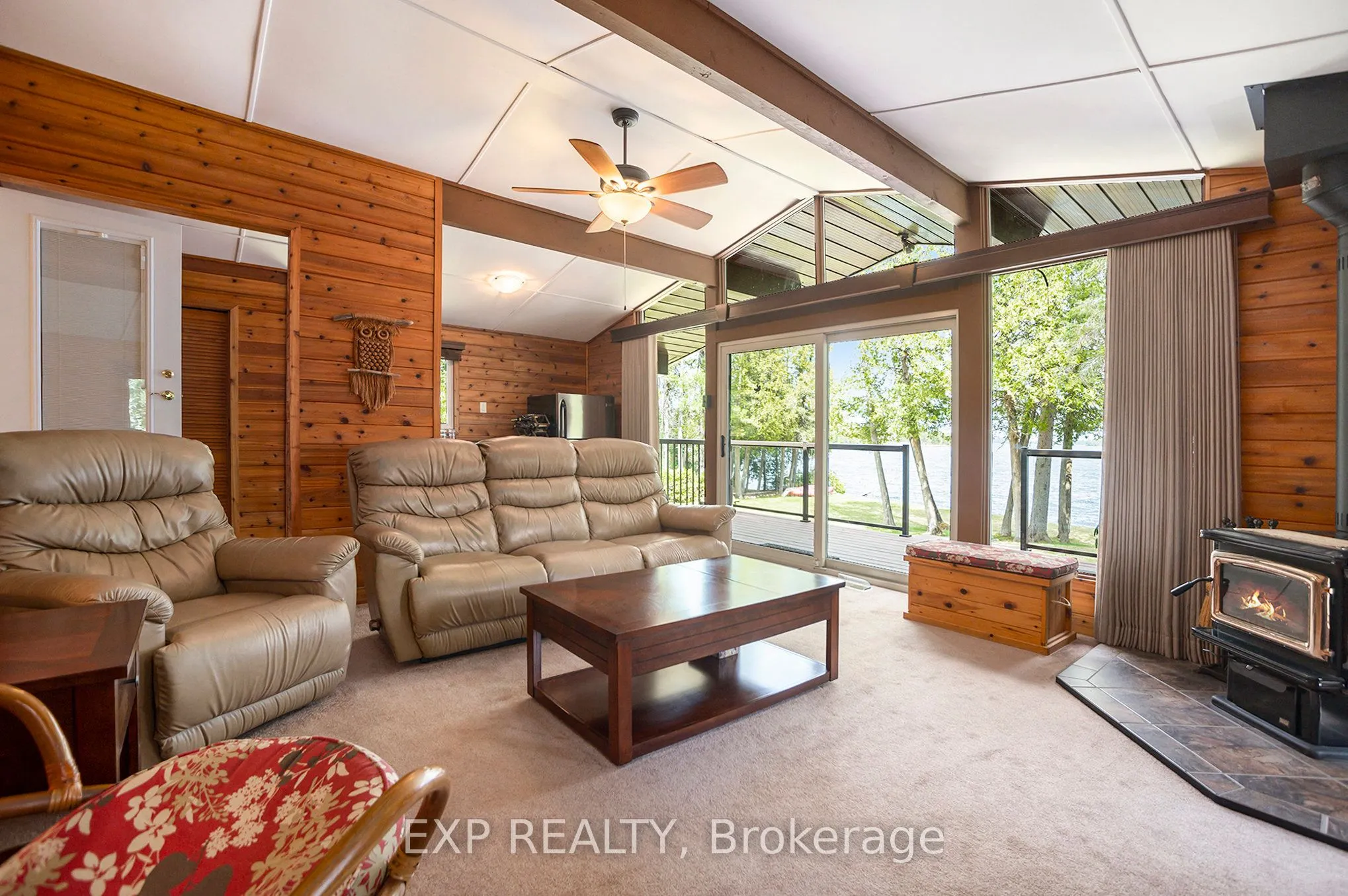 544 Lakeshore Road