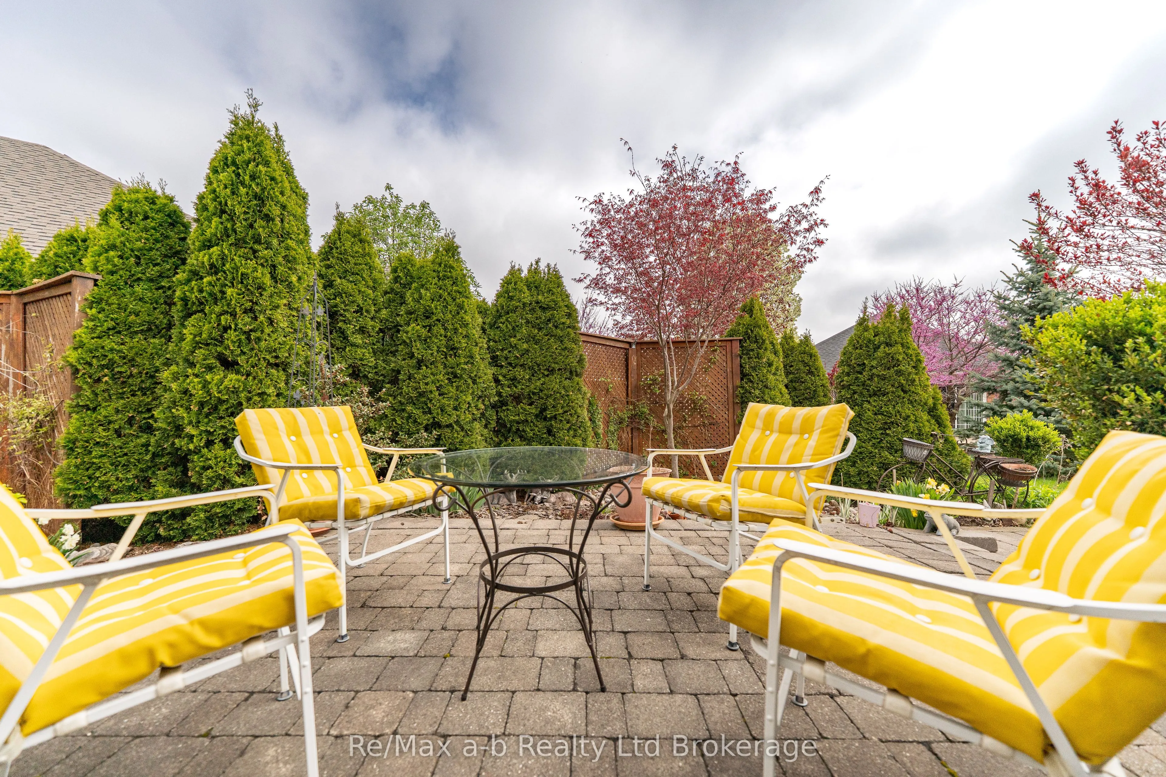 61 Jones Crescent