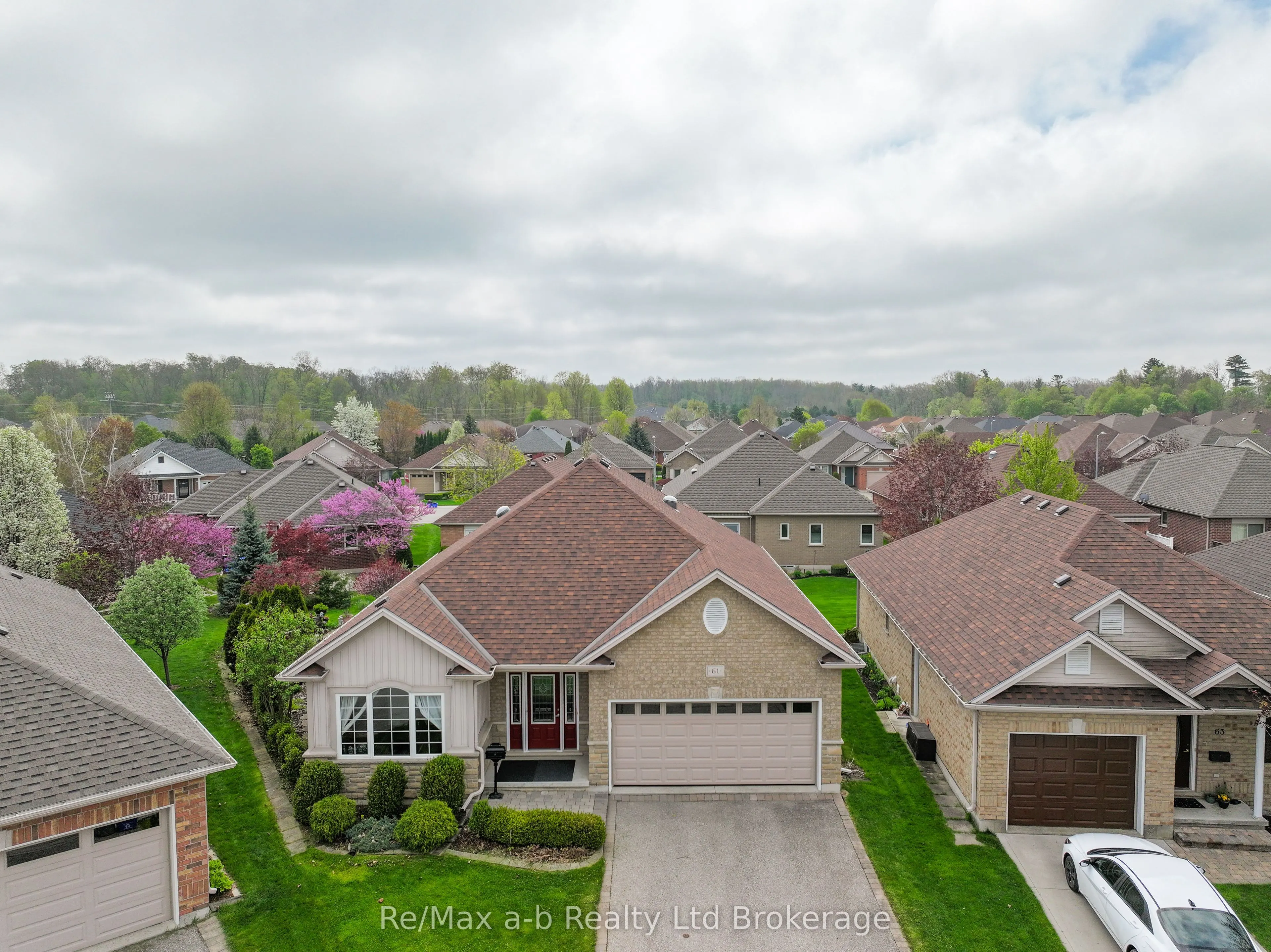 61 Jones Crescent