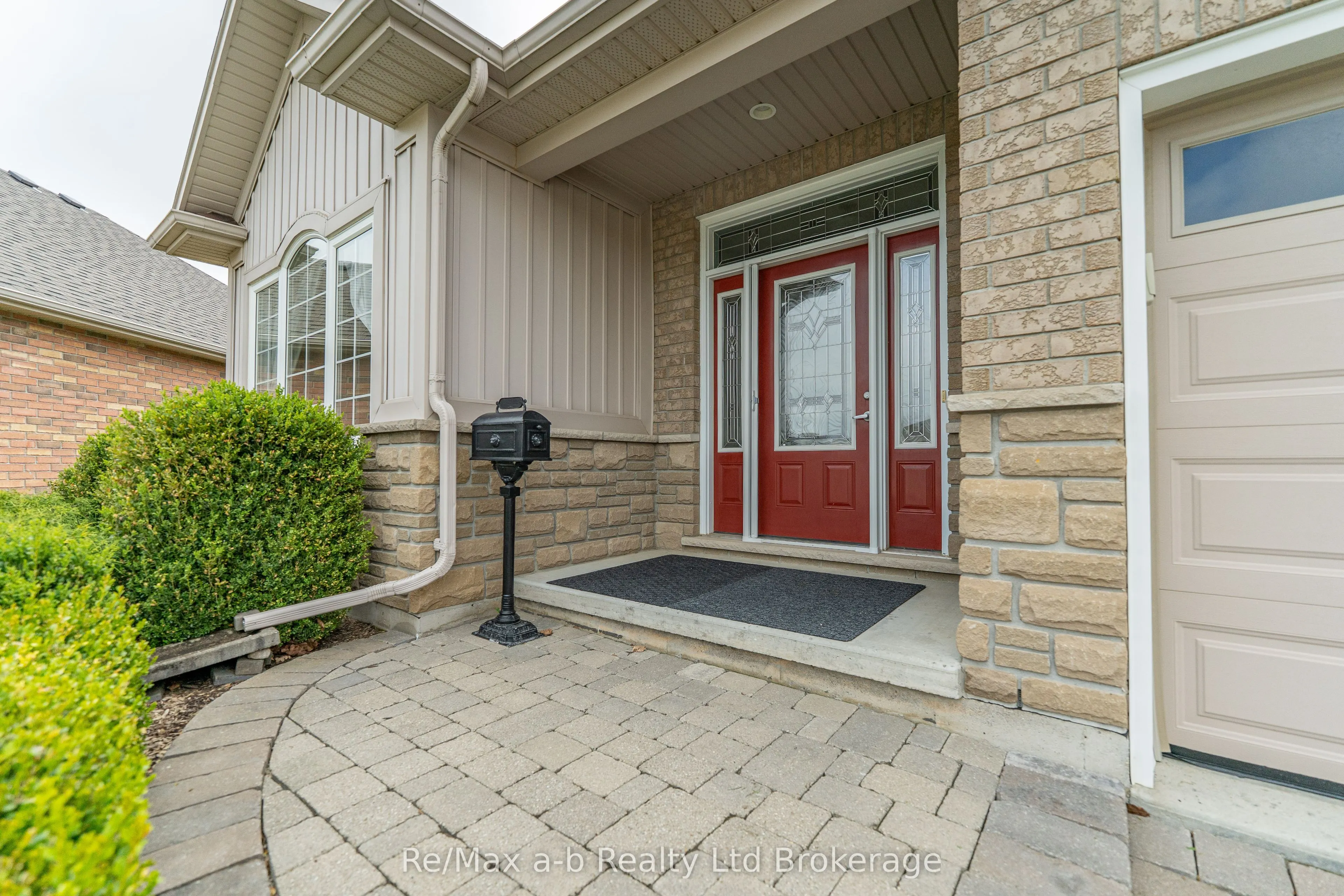 61 Jones Crescent