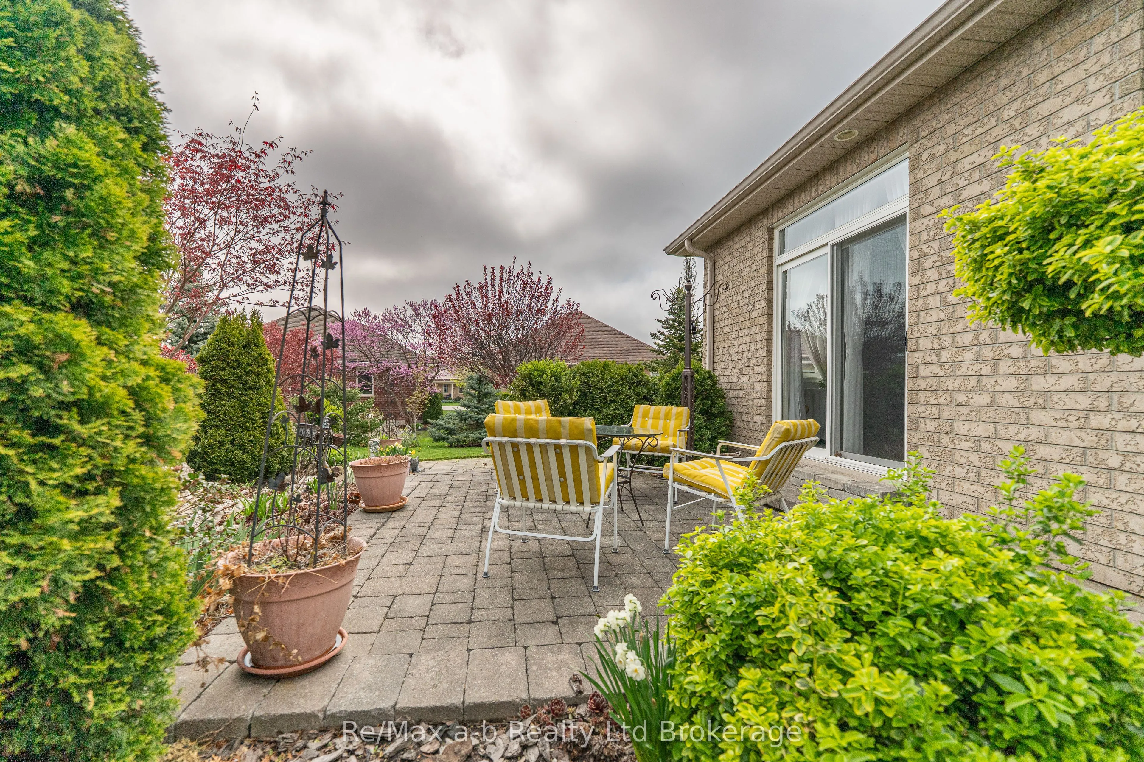 61 Jones Crescent