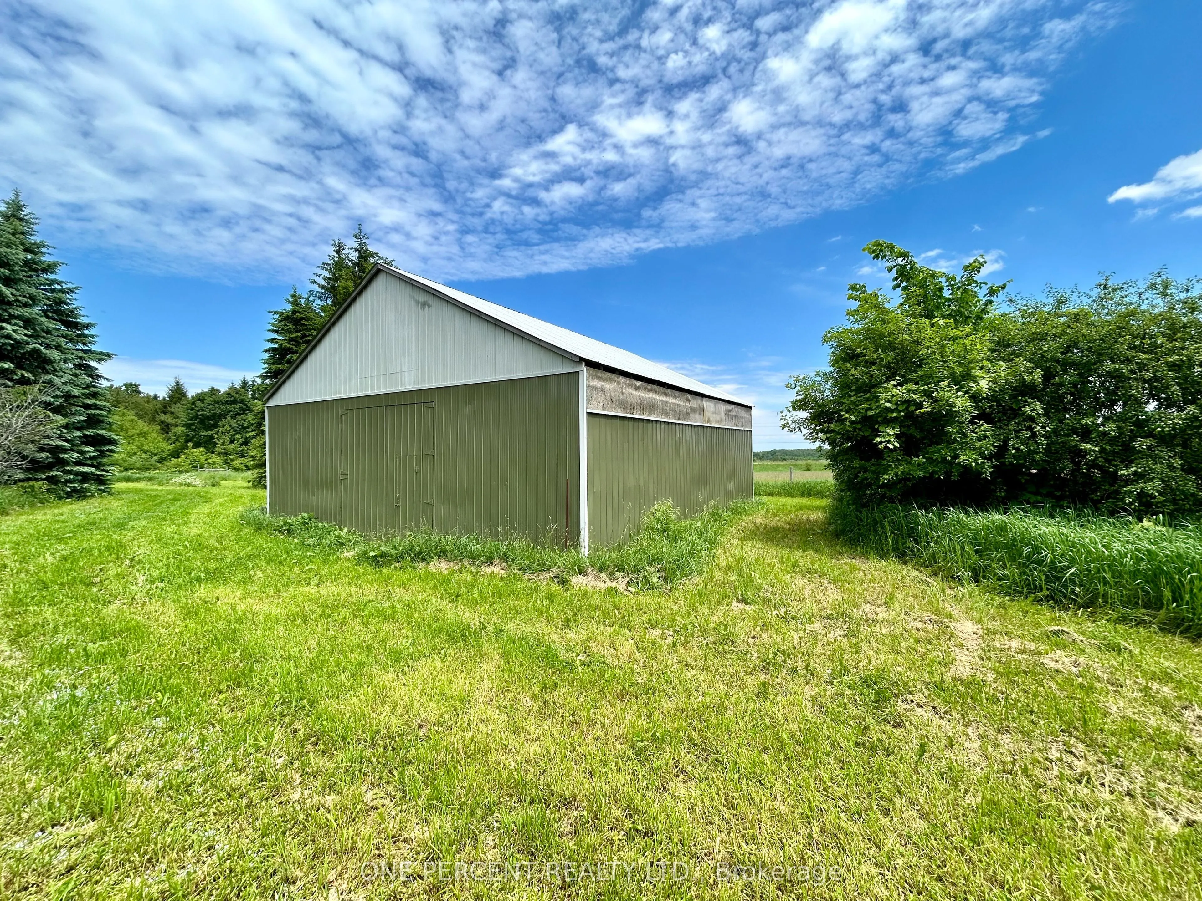 196690 Grey Road 7 Road