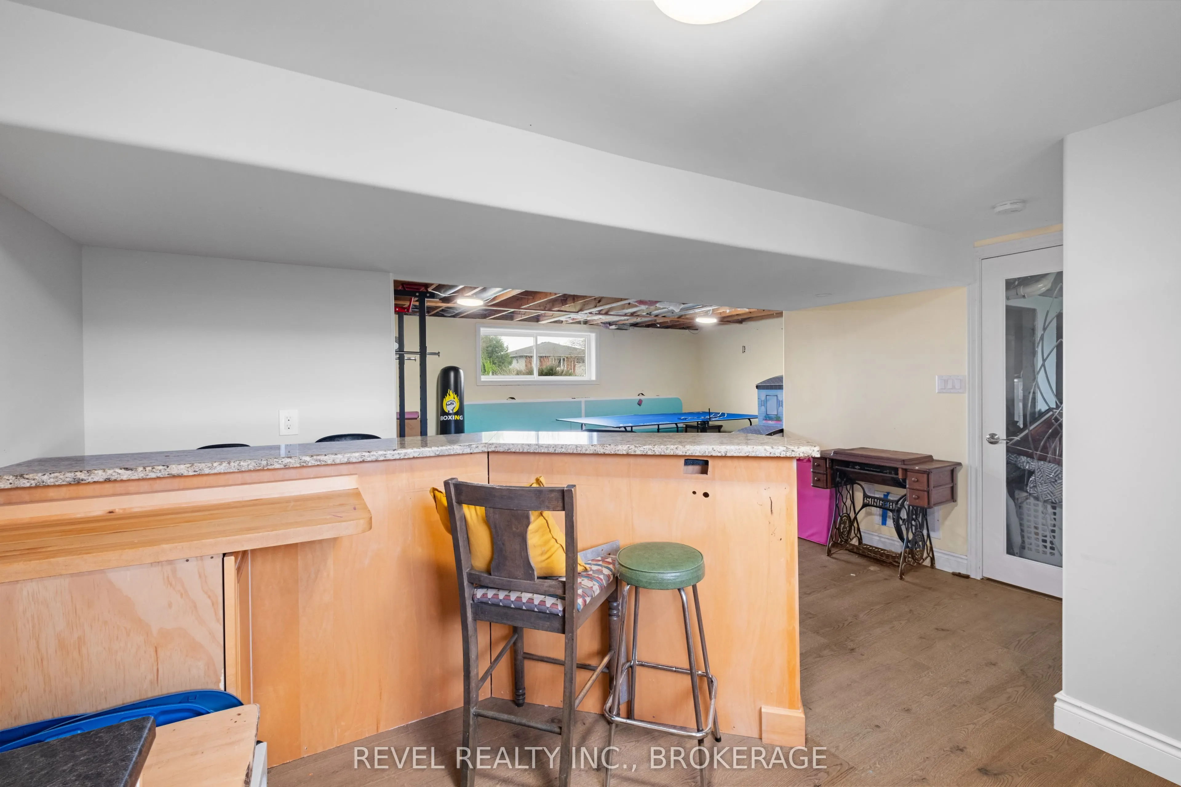 1355 Sunnyside Road
