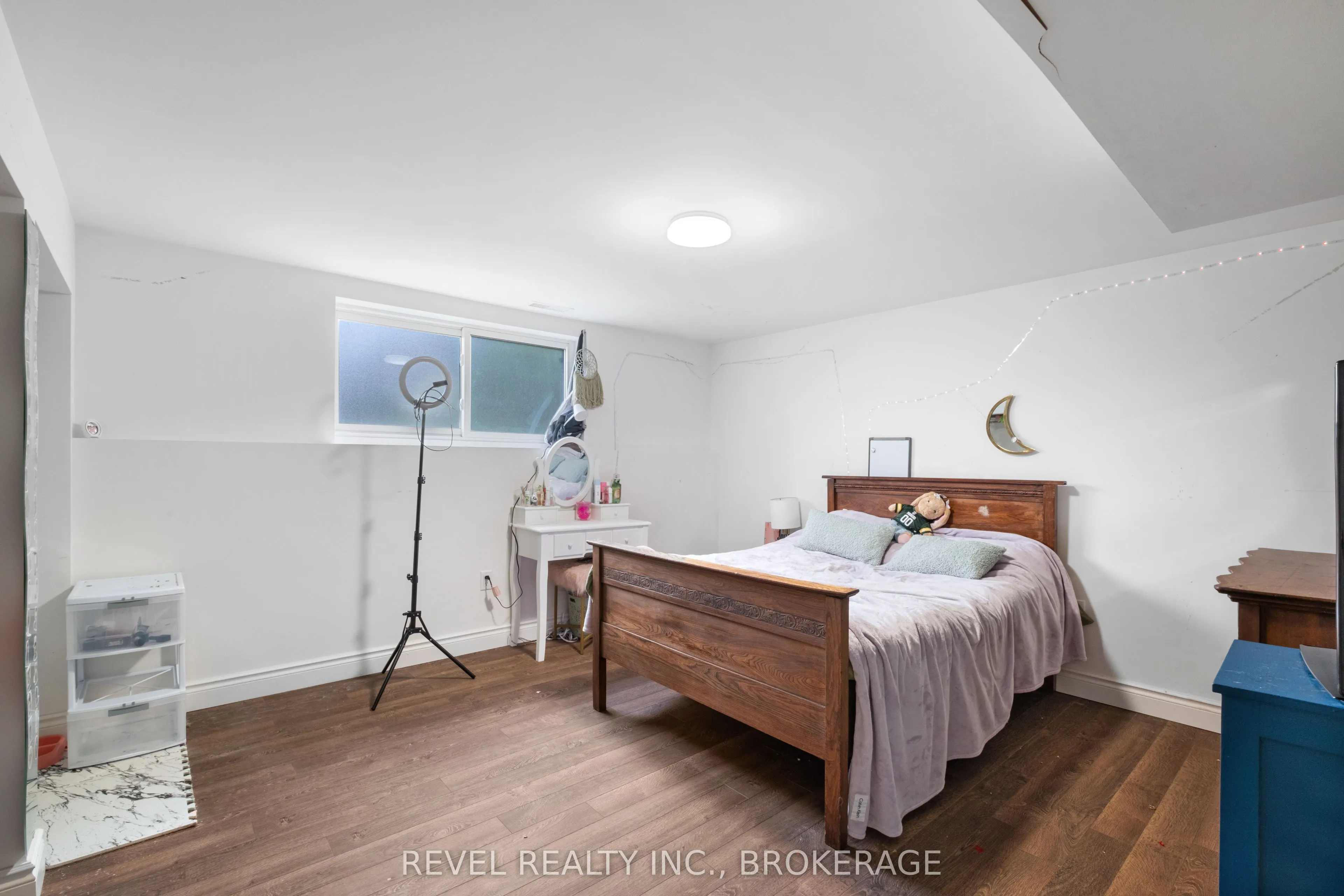 1355 Sunnyside Road