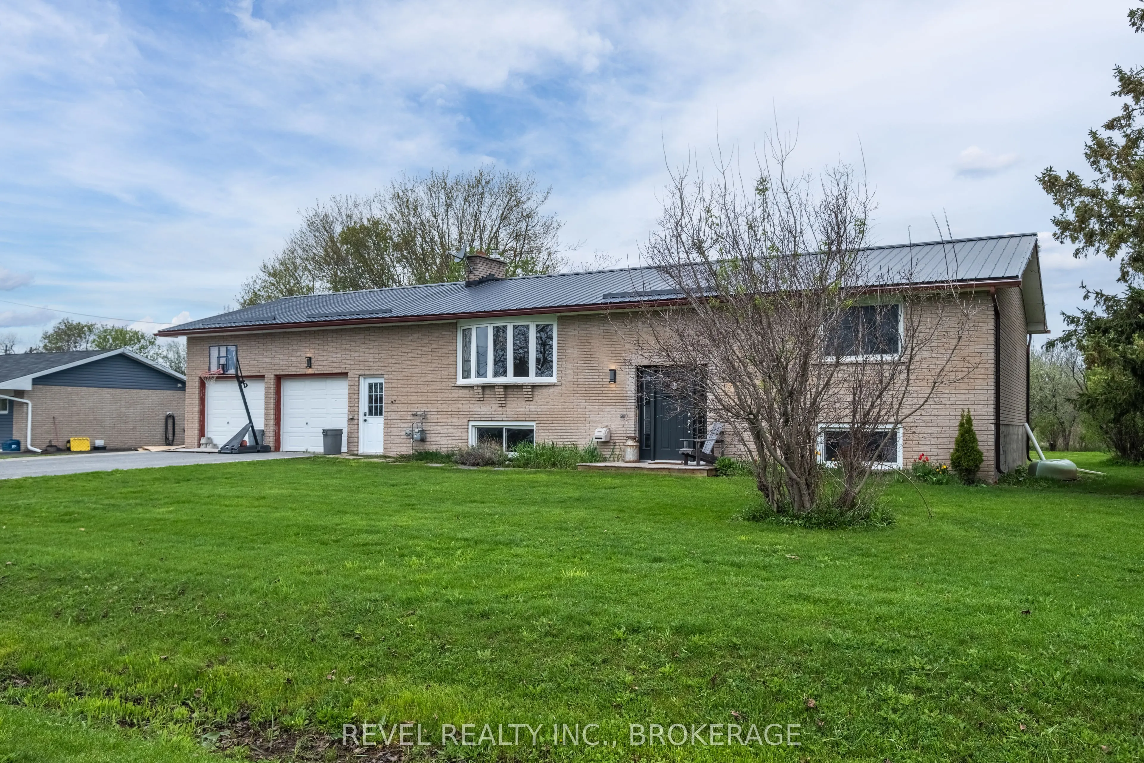 1355 Sunnyside Road
