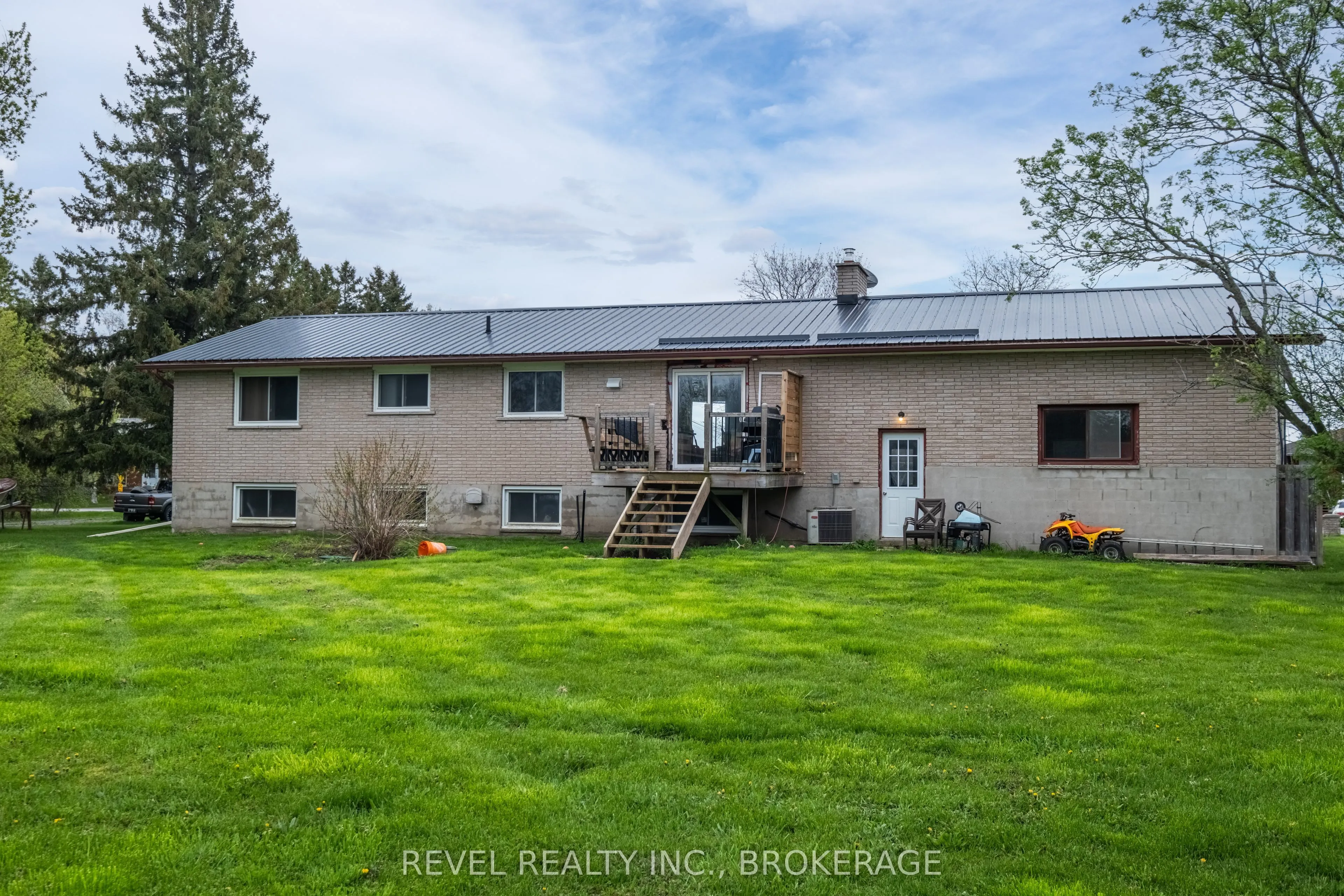 1355 Sunnyside Road