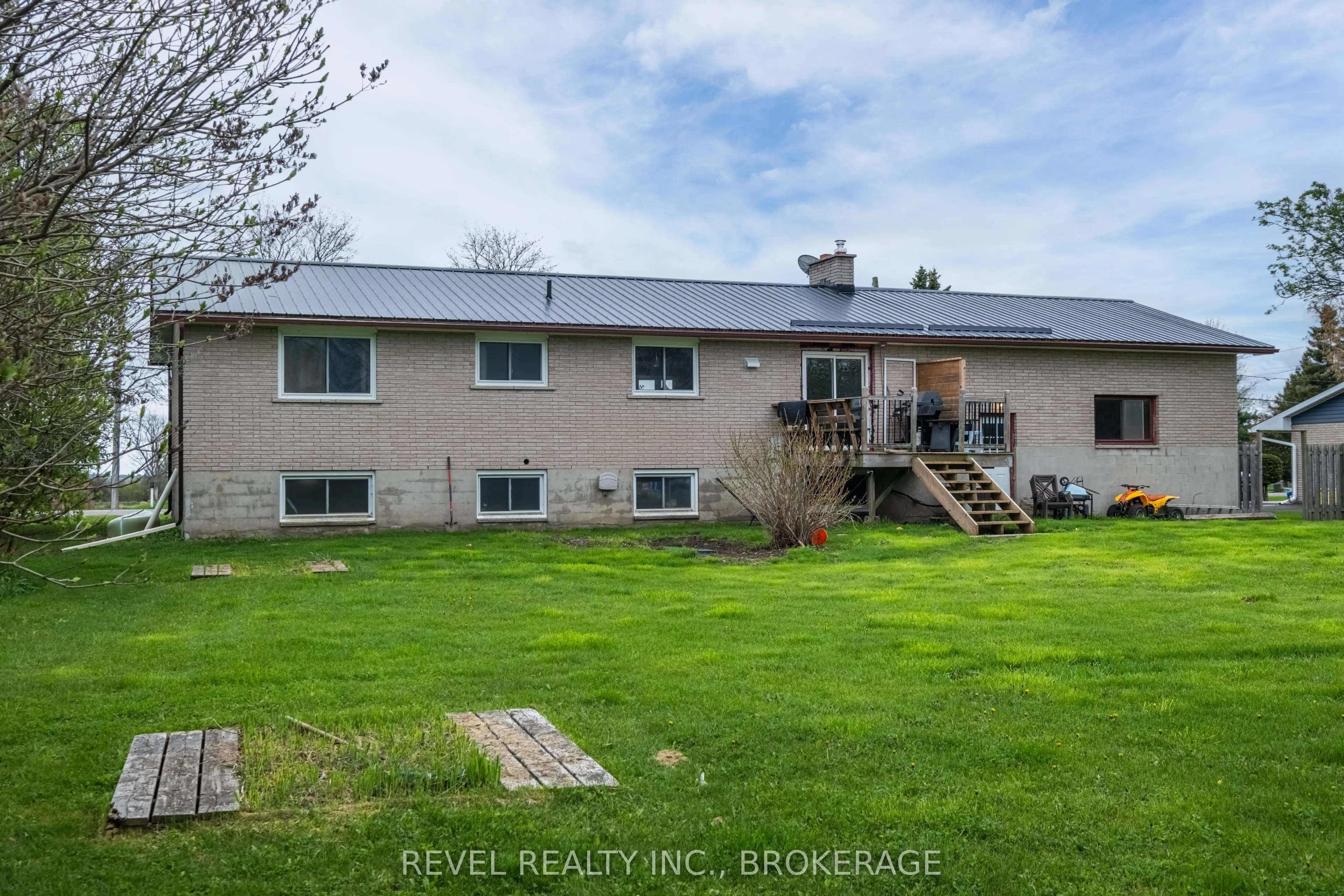 1355 Sunnyside Road