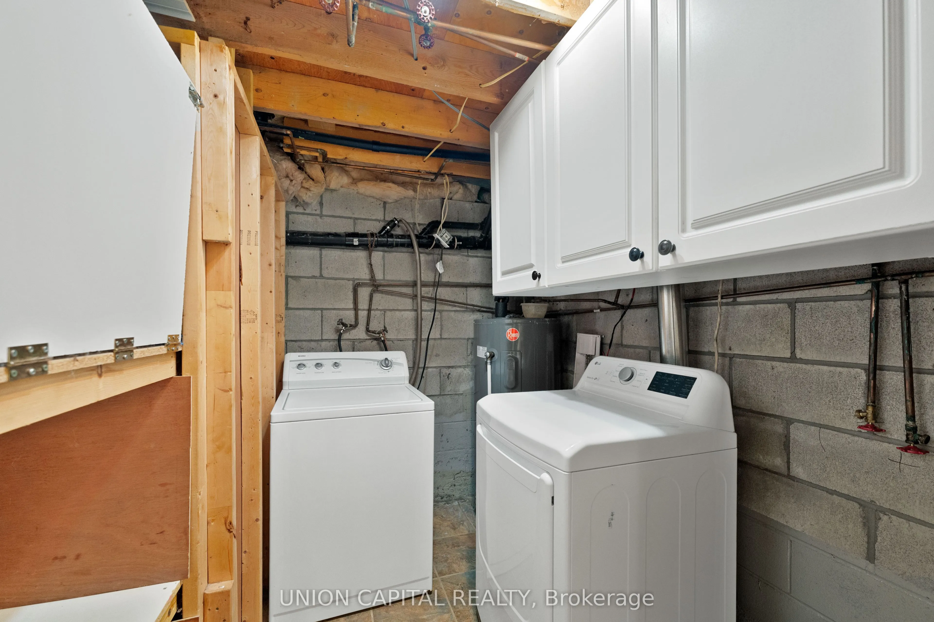 5193 Cook Road, #215