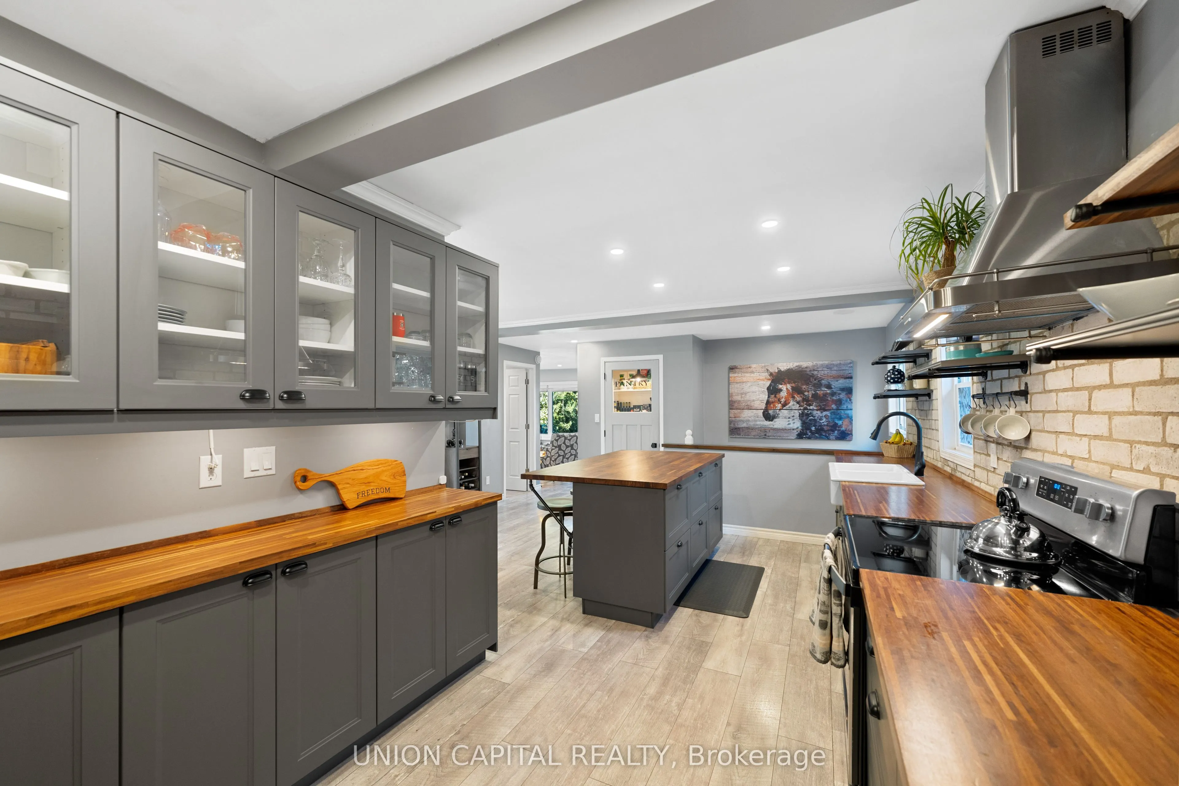 5193 Cook Road, #215