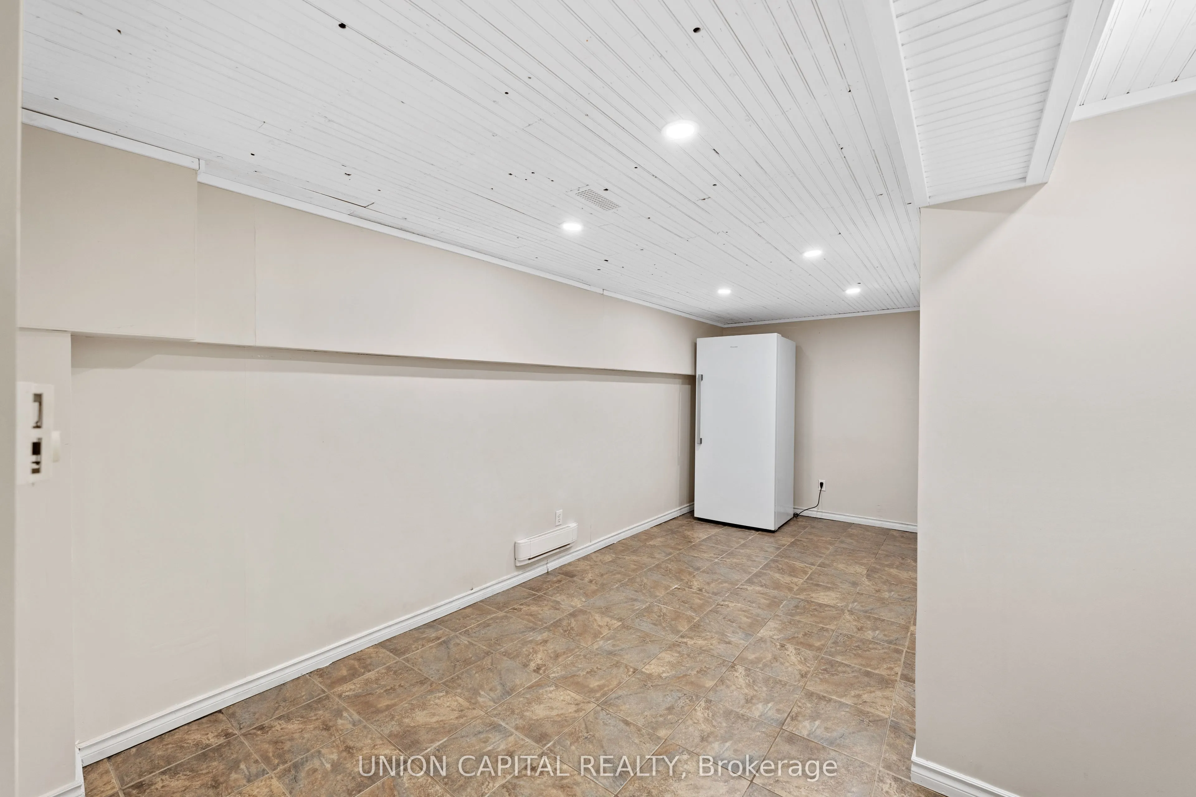5193 Cook Road, #215