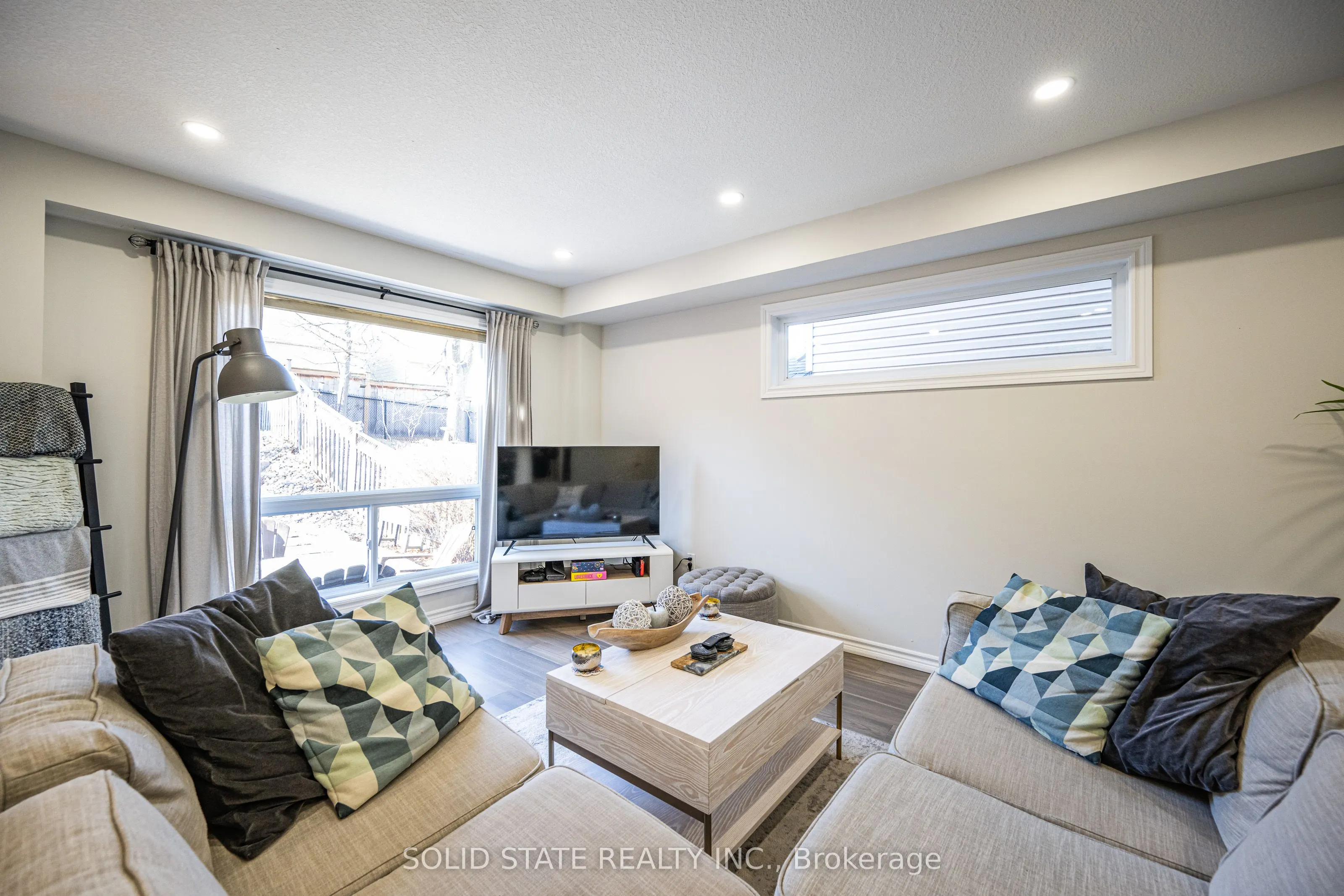 17 Darnell Road