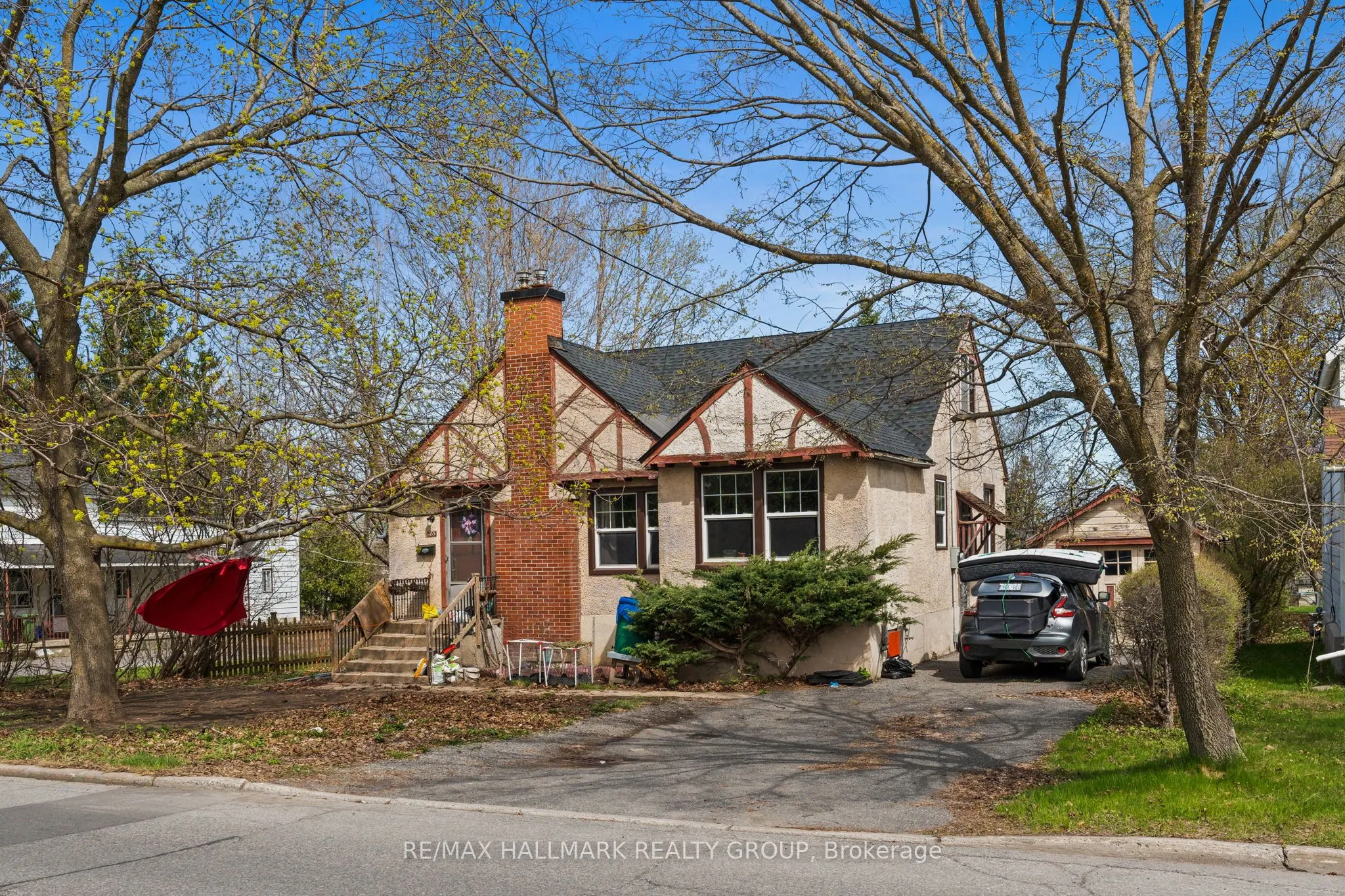 279/285 Pleasant Park Road