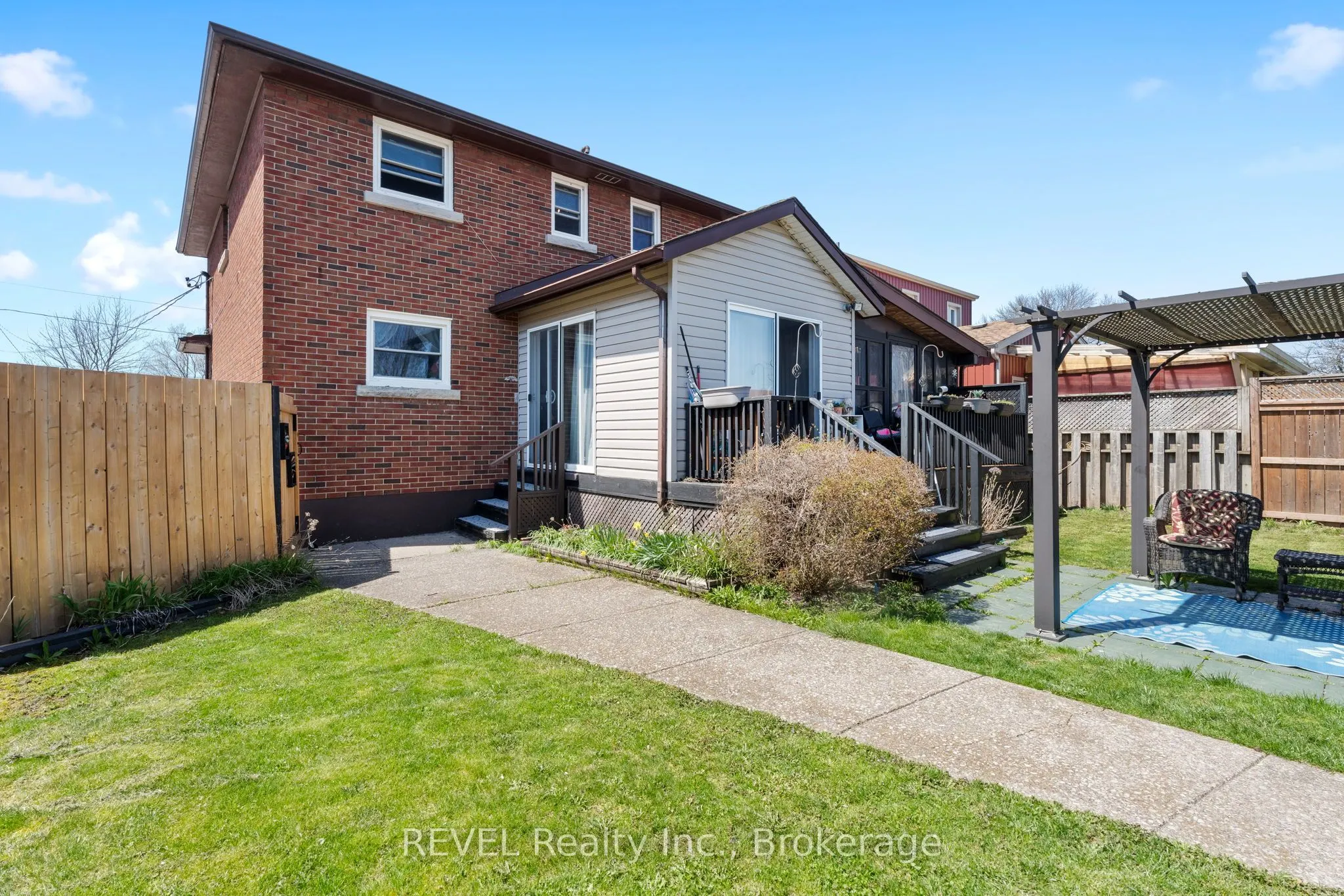 137 Wellington Street