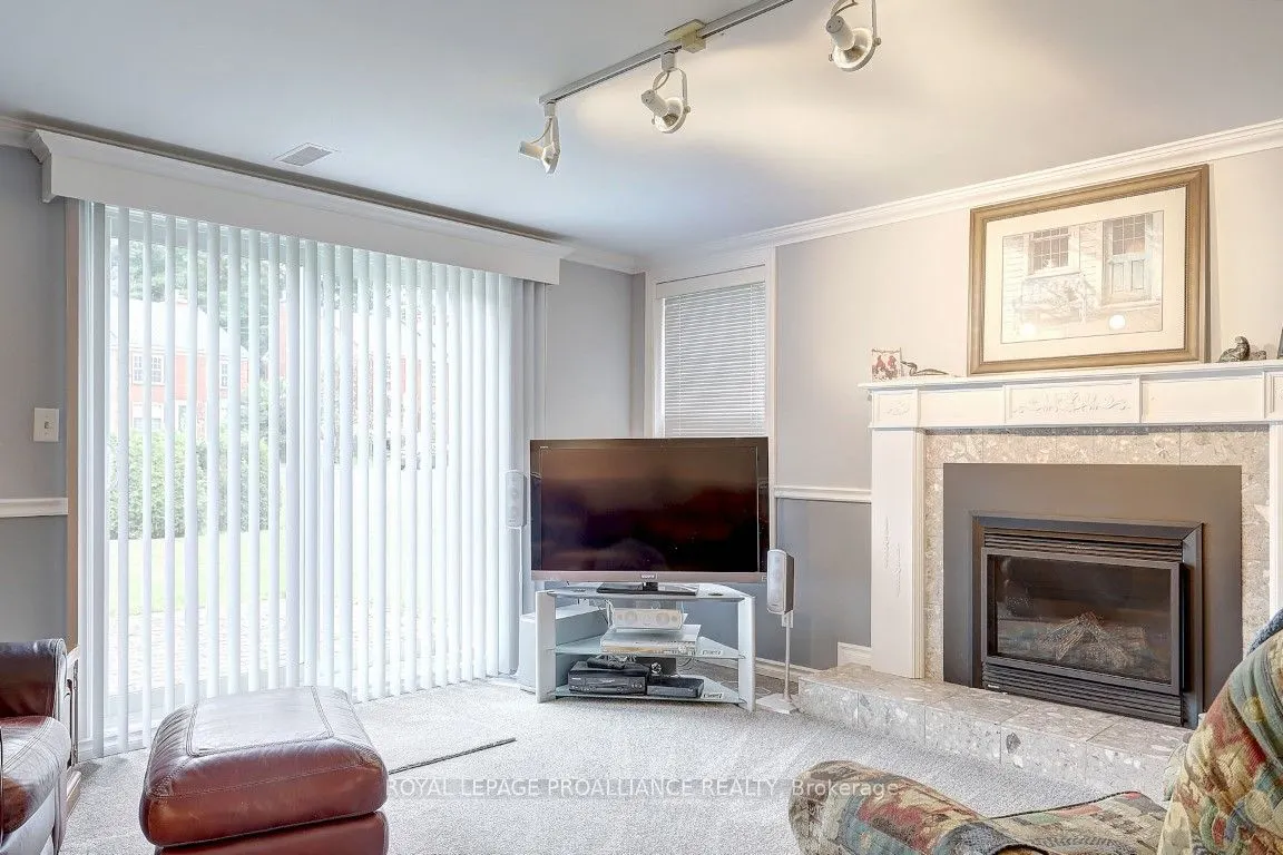 11 COUNTRY CLUB Place, #45