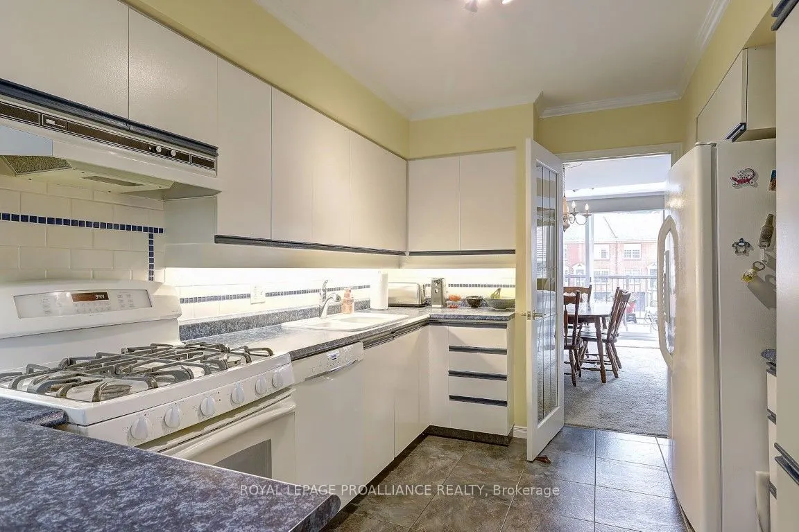 11 COUNTRY CLUB Place, #45