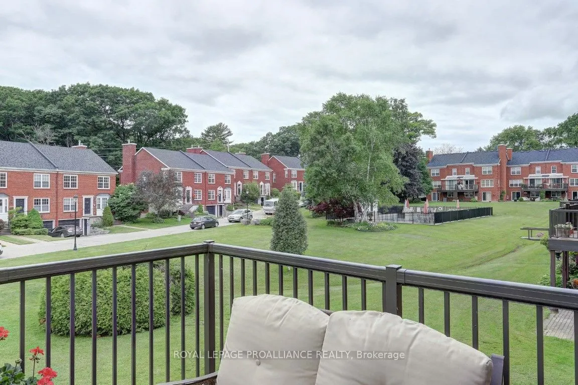 11 COUNTRY CLUB Place, #45