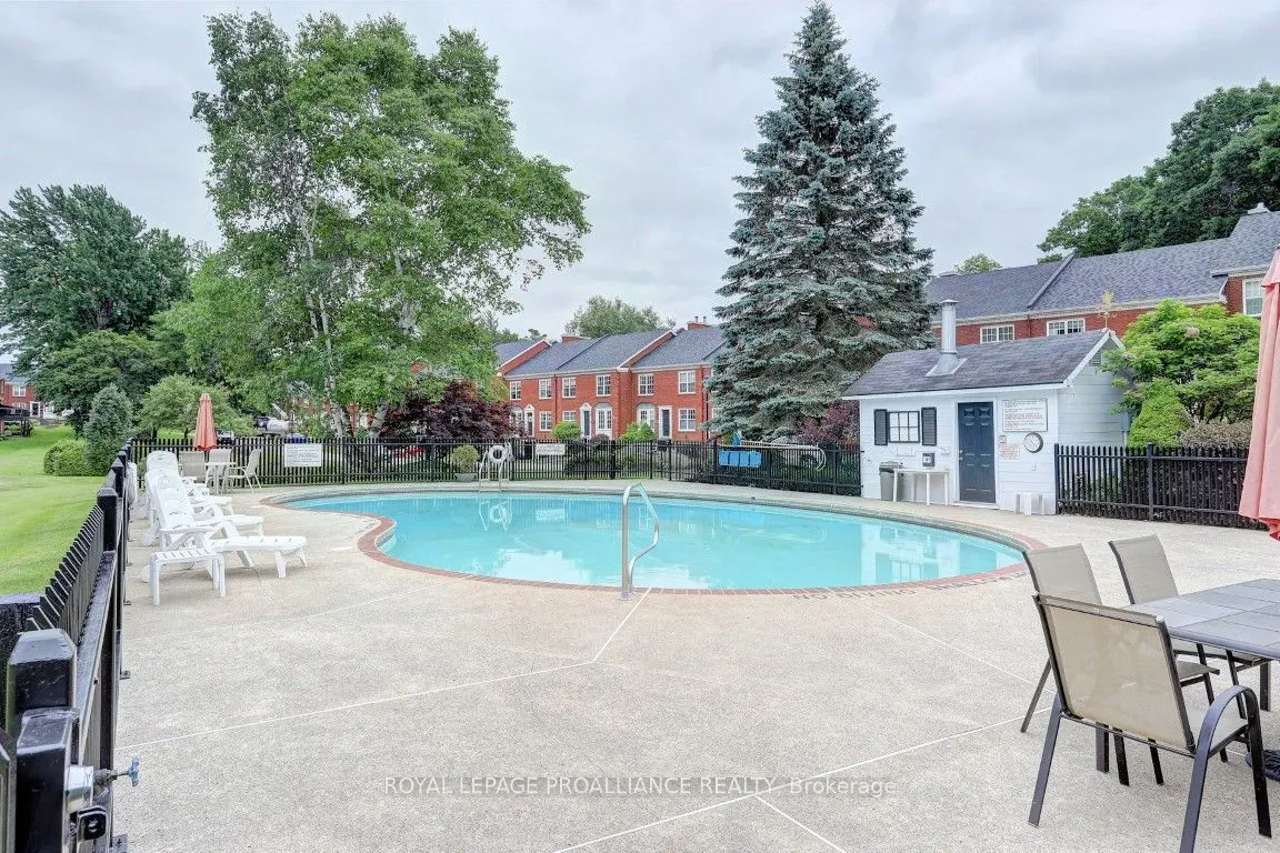 11 COUNTRY CLUB Place, #45