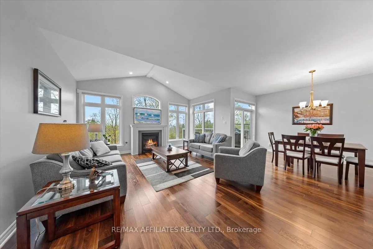 583 Baie Des Castors Street
