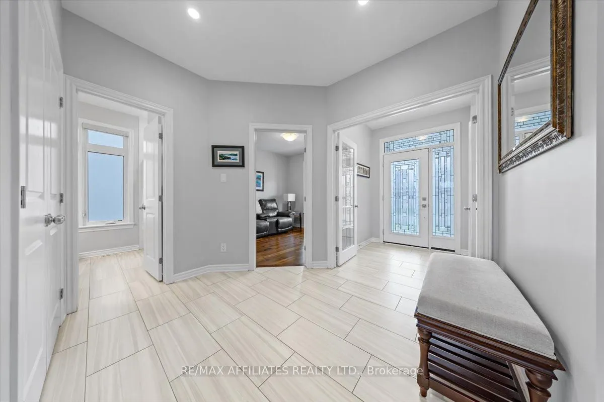 583 Baie Des Castors Street