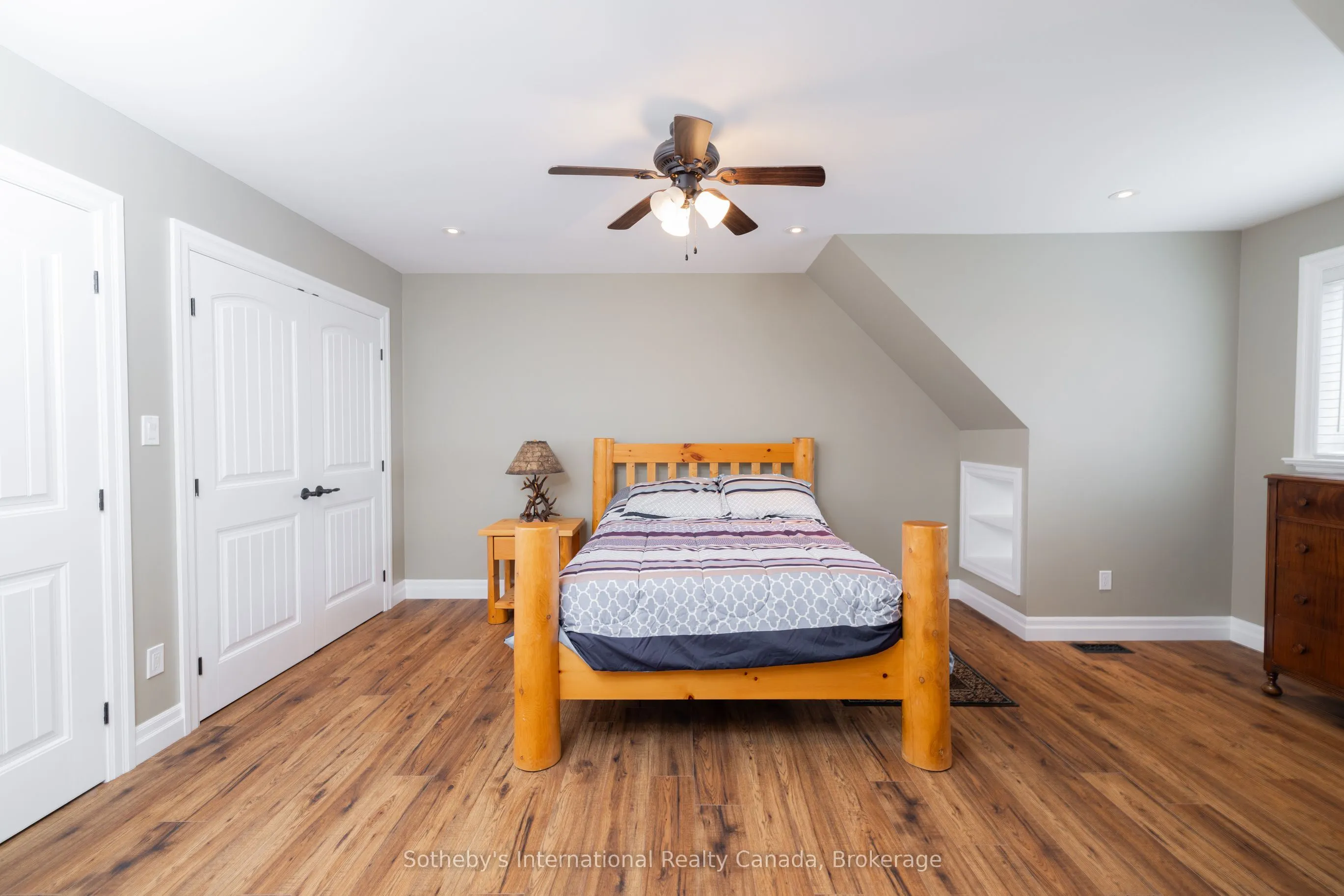 1492 North Shore Road, #2