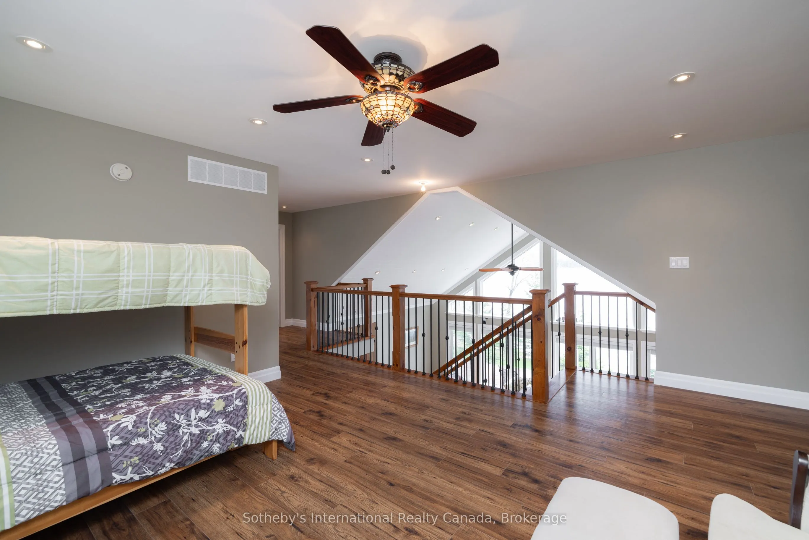 1492 North Shore Road, #2