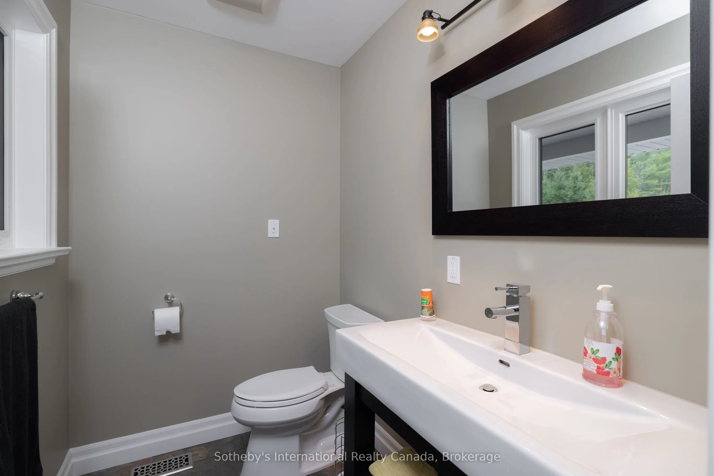 1492 North Shore Road, #2