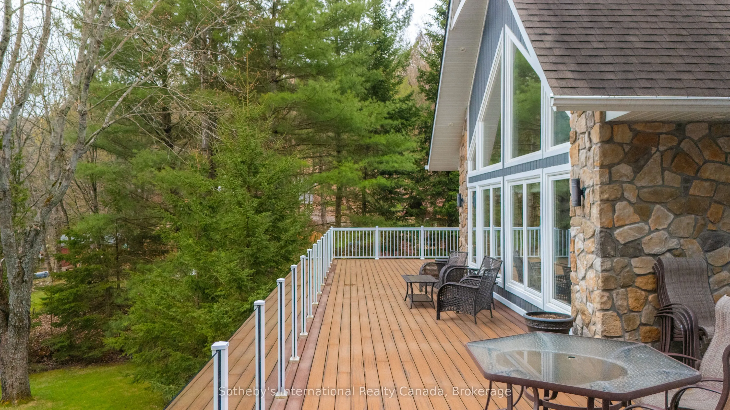 1492 North Shore Road, #2