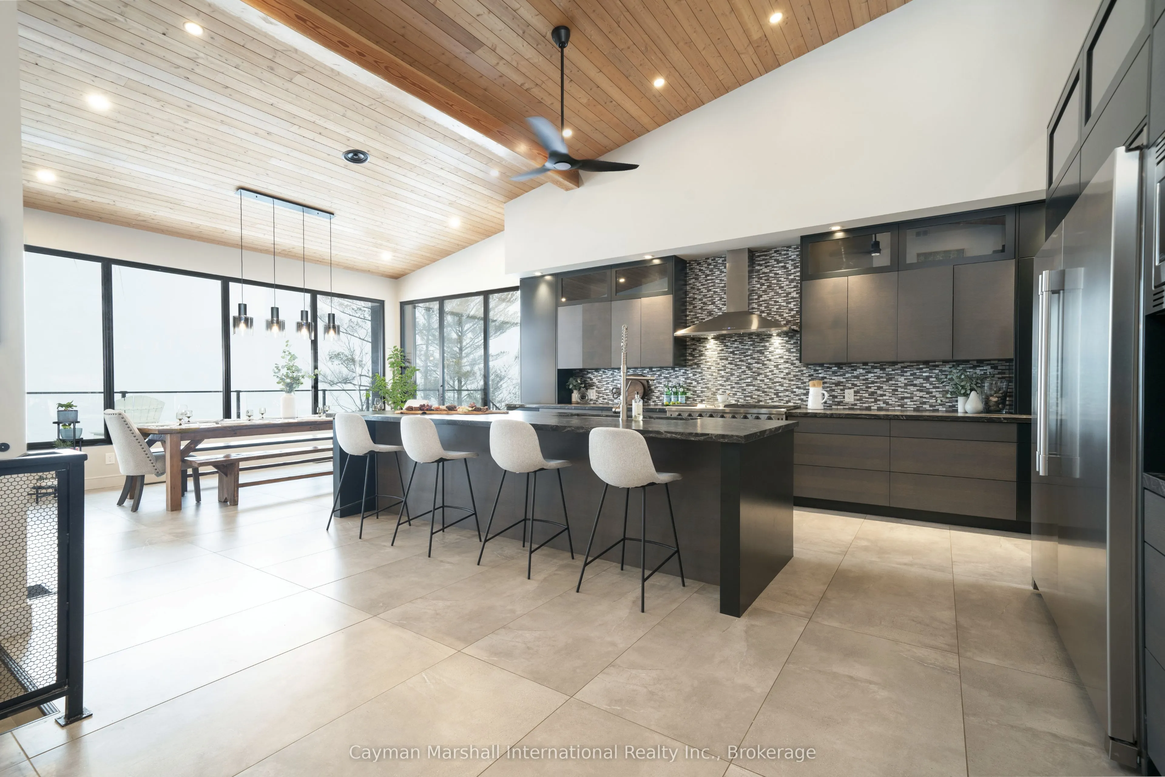47B GEORGE HUNT MEMORIAL Drive W