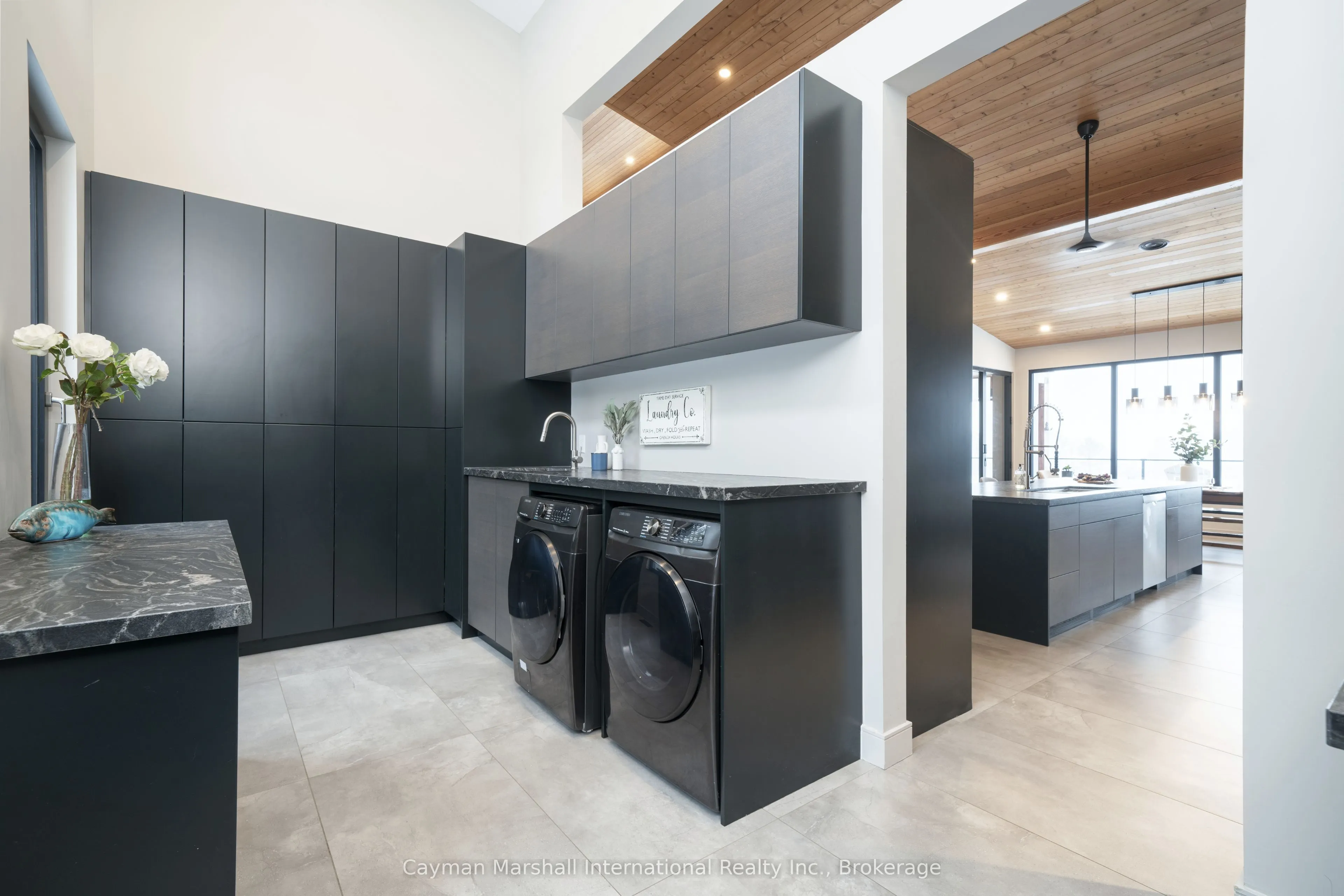 47B GEORGE HUNT MEMORIAL Drive W