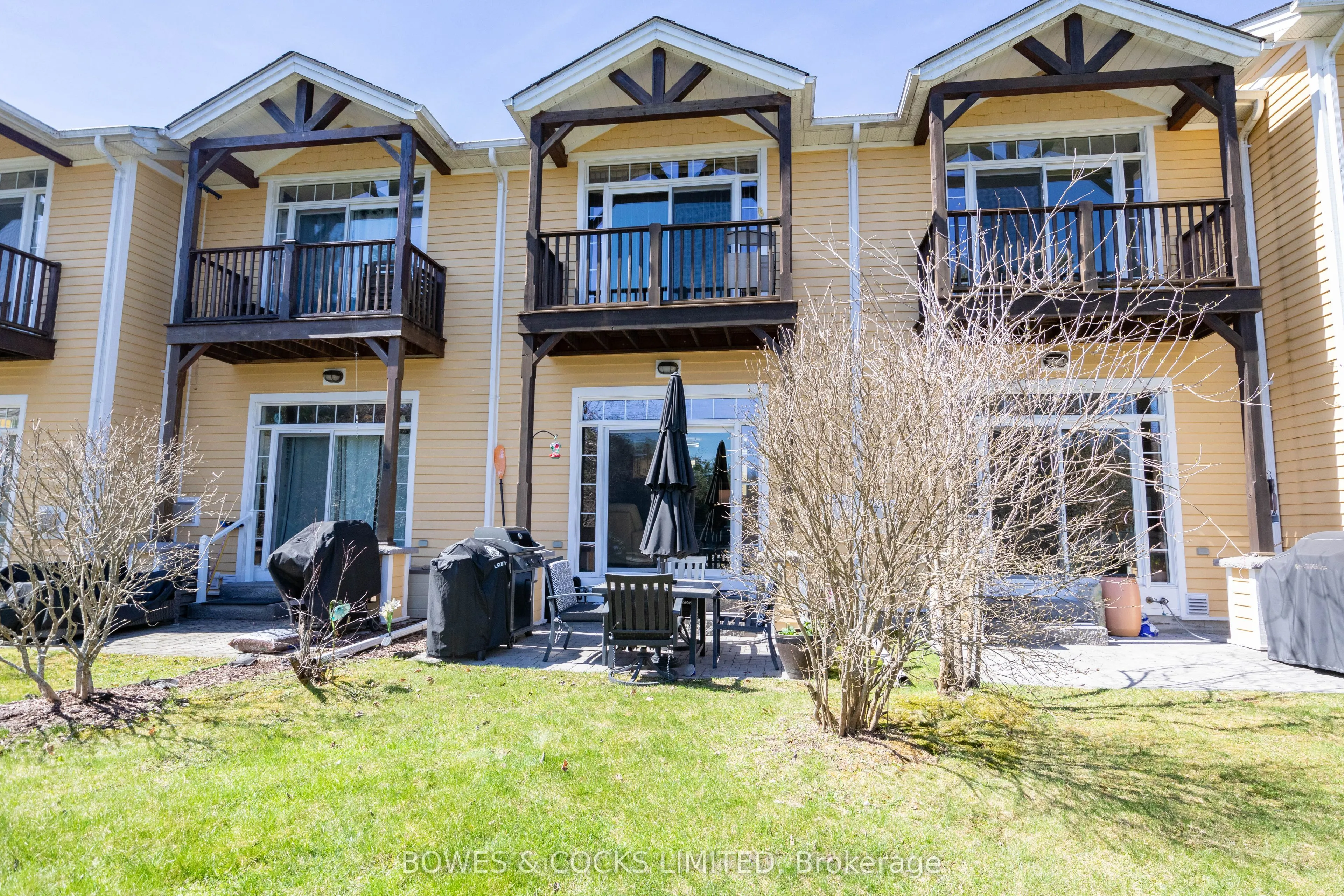 1579 Anstruther Lake Road #18
