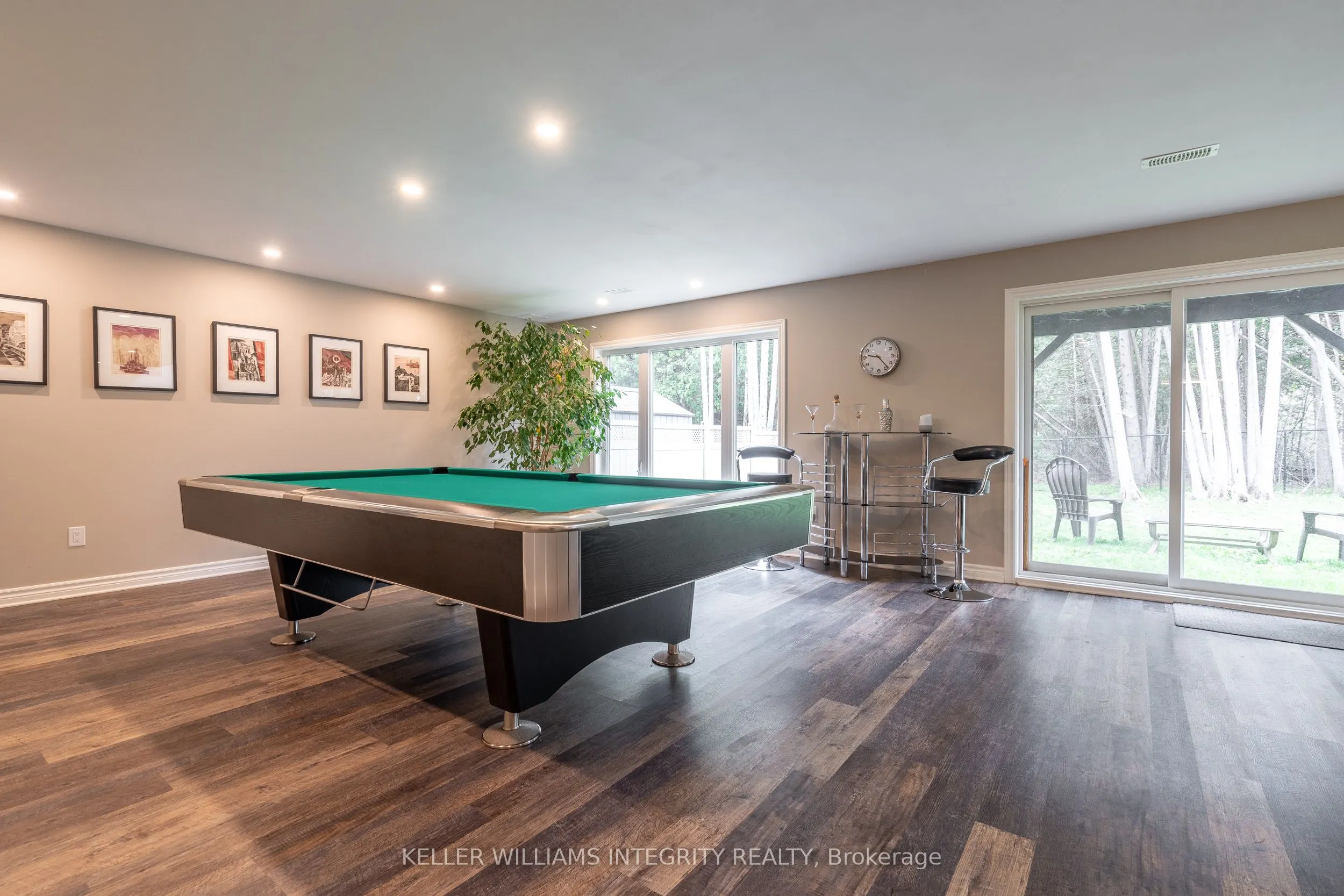1126 Beckett Crescent