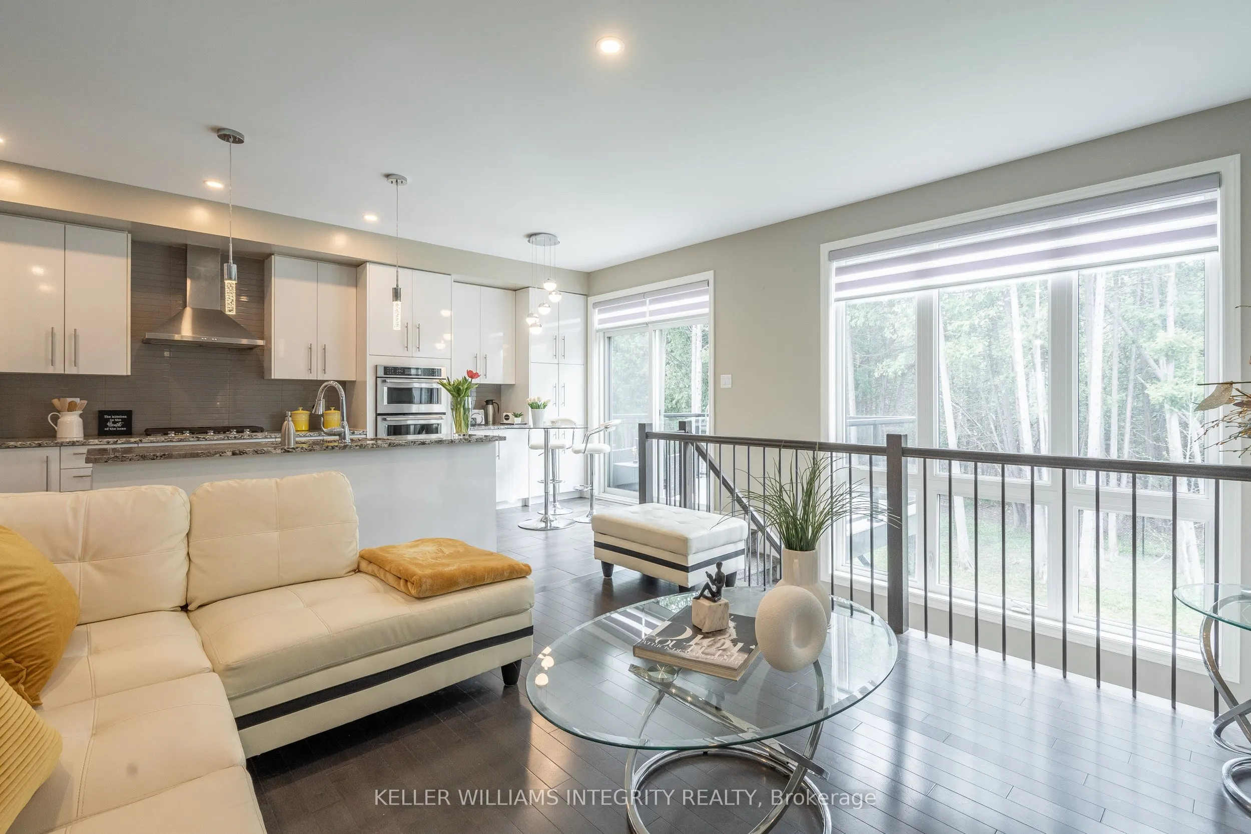 1126 Beckett Crescent
