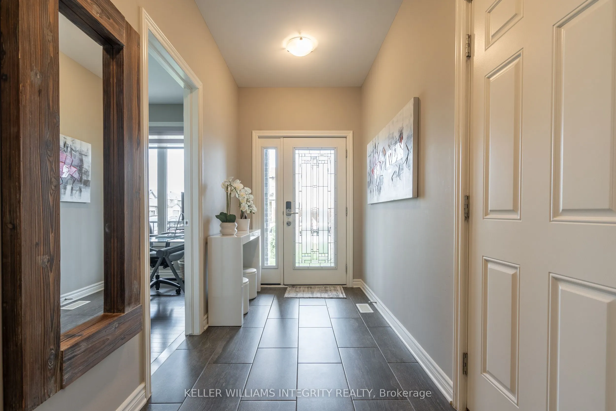 1126 Beckett Crescent