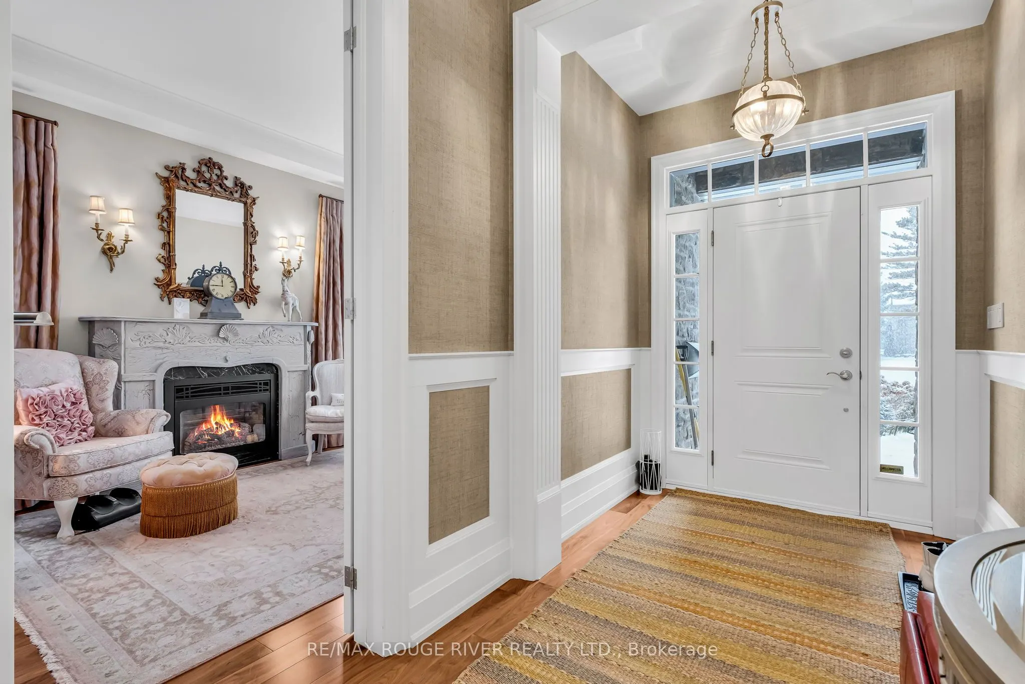 98 Ontario St Street S