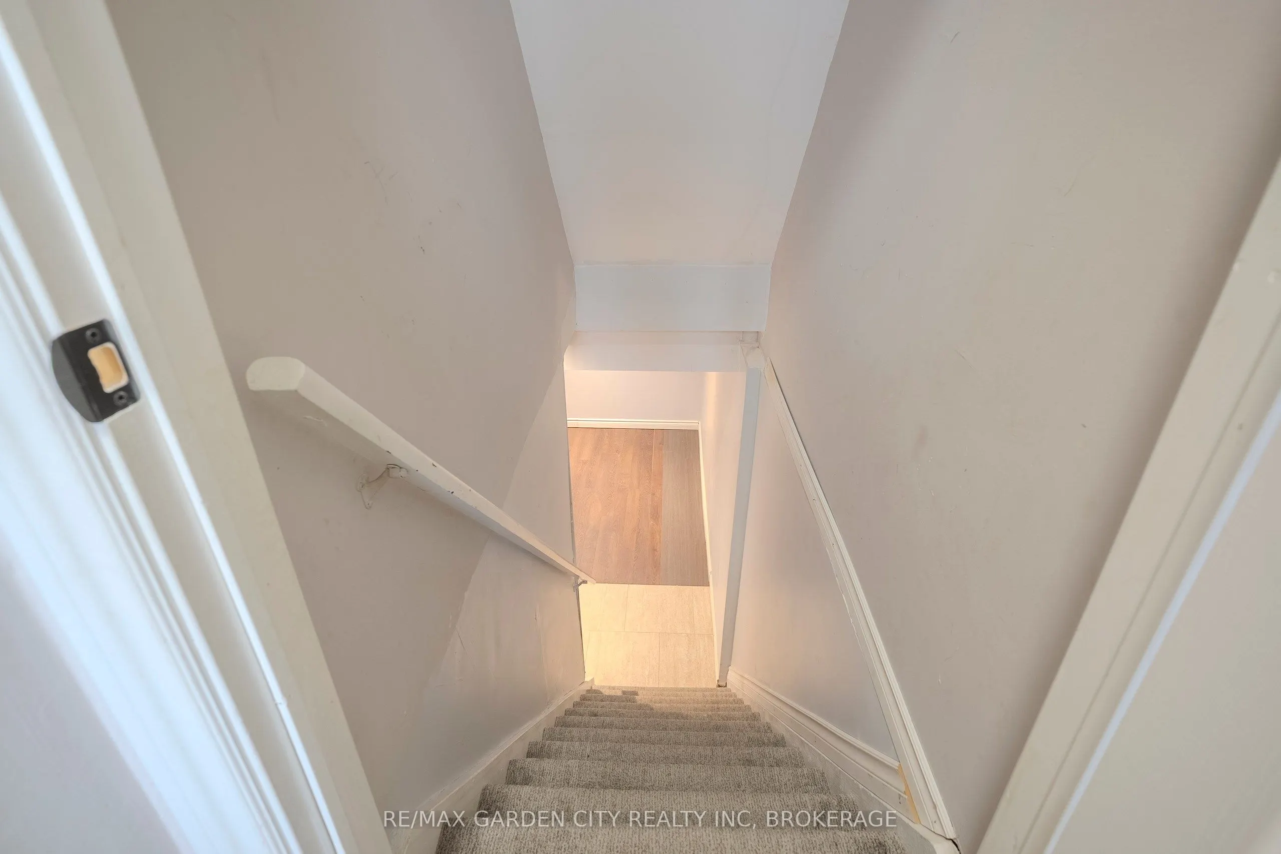 149 St. Catharines Street, #15