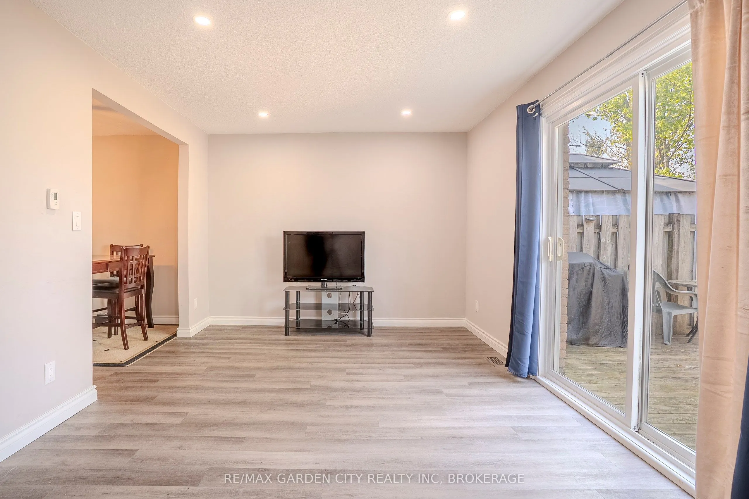 149 St. Catharines Street, #15
