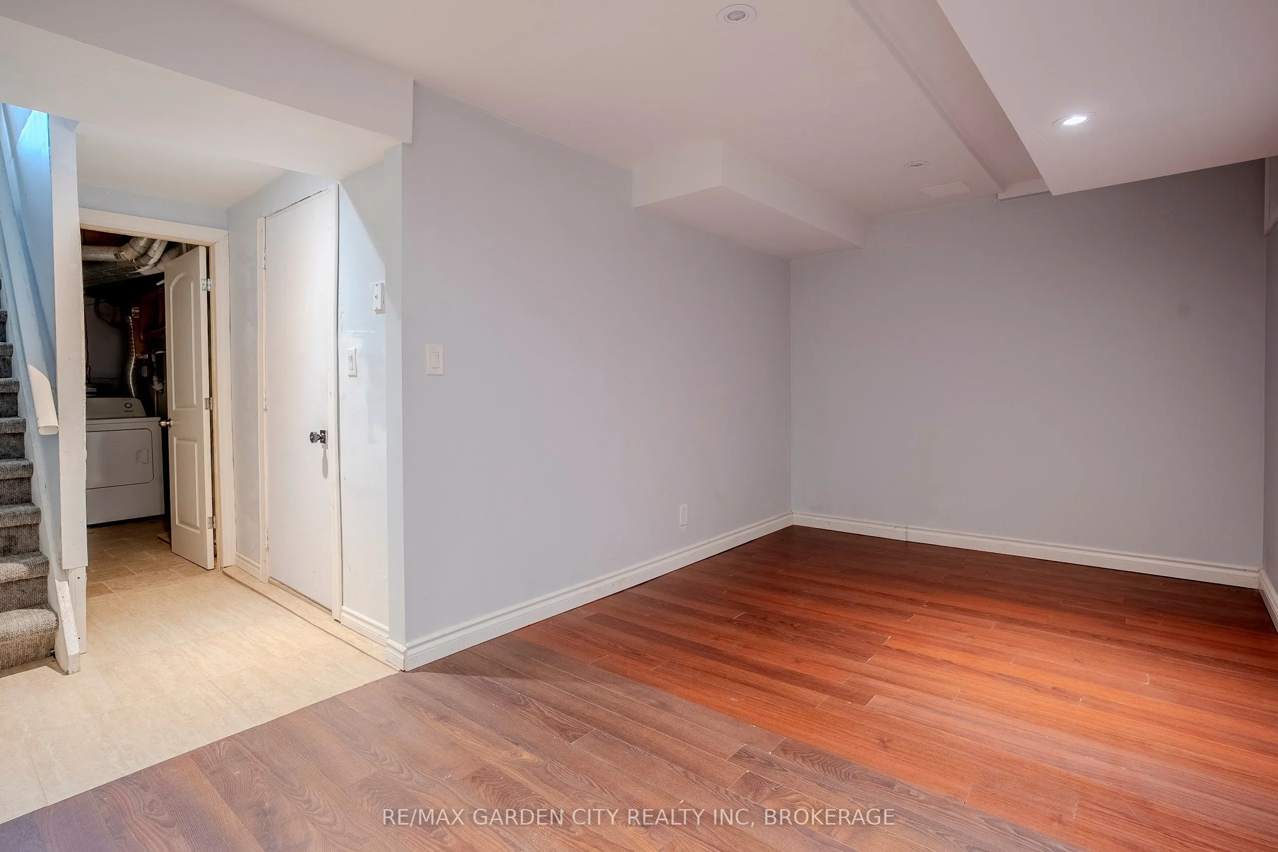 149 St. Catharines Street, #15