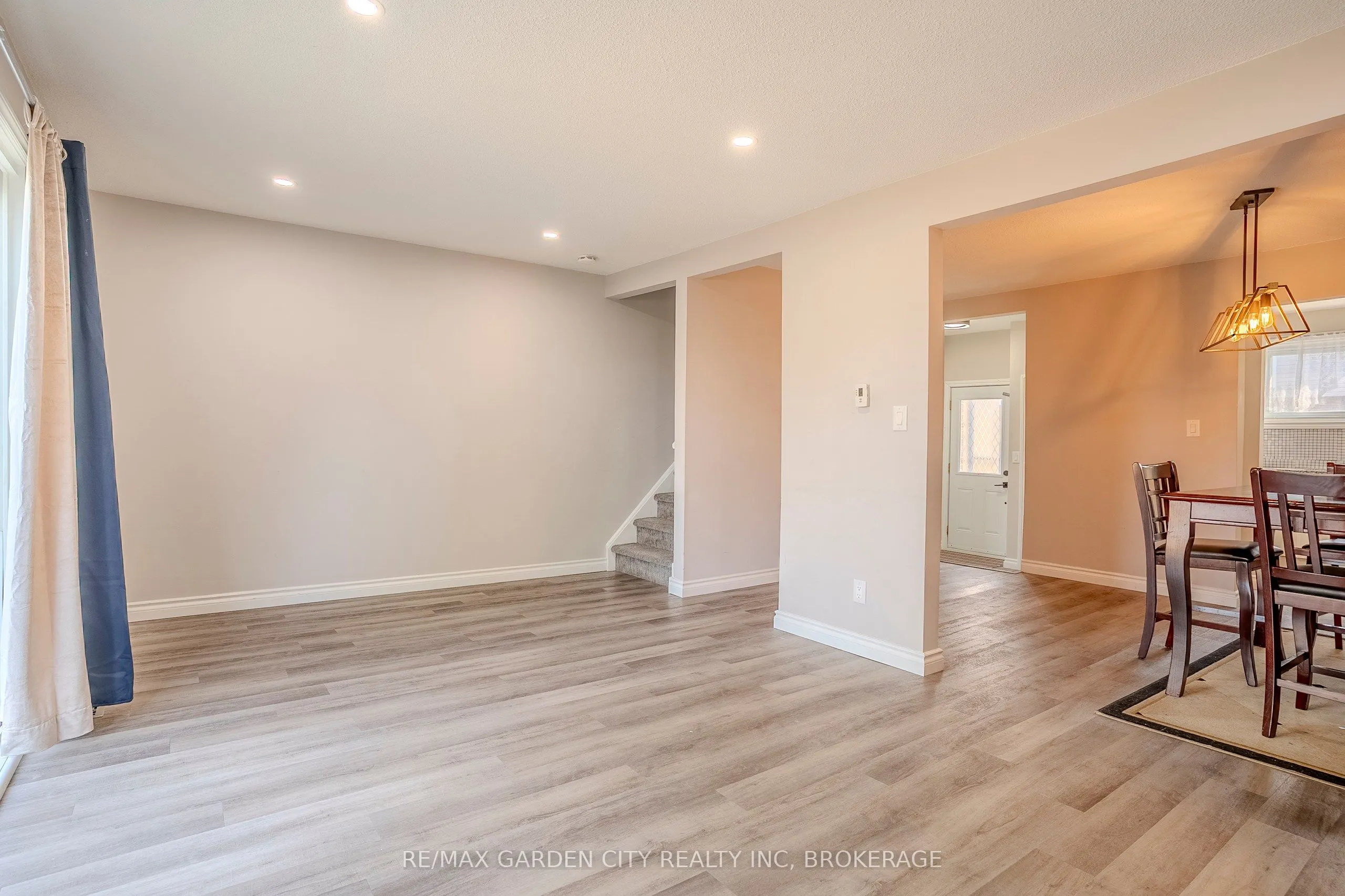149 St. Catharines Street, #15