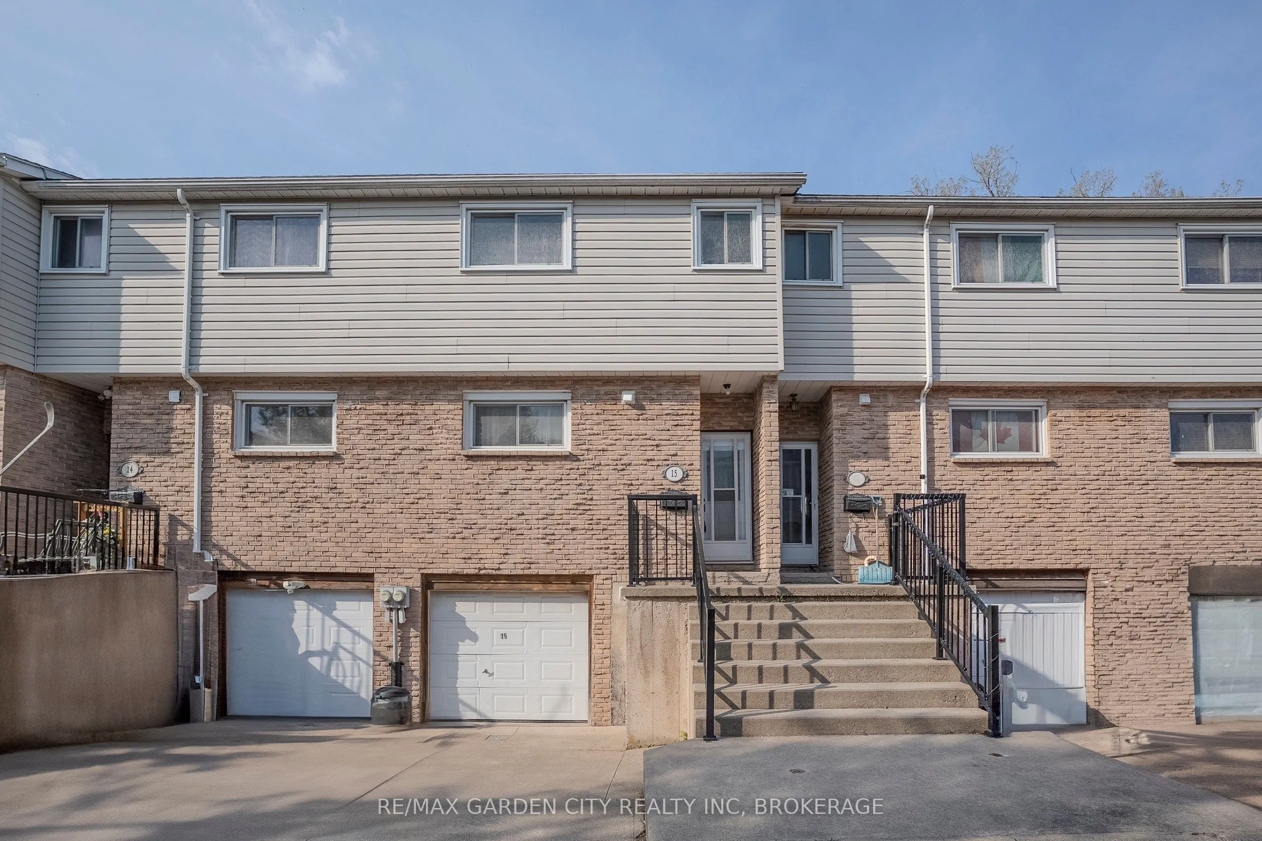 149 St. Catharines Street, #15